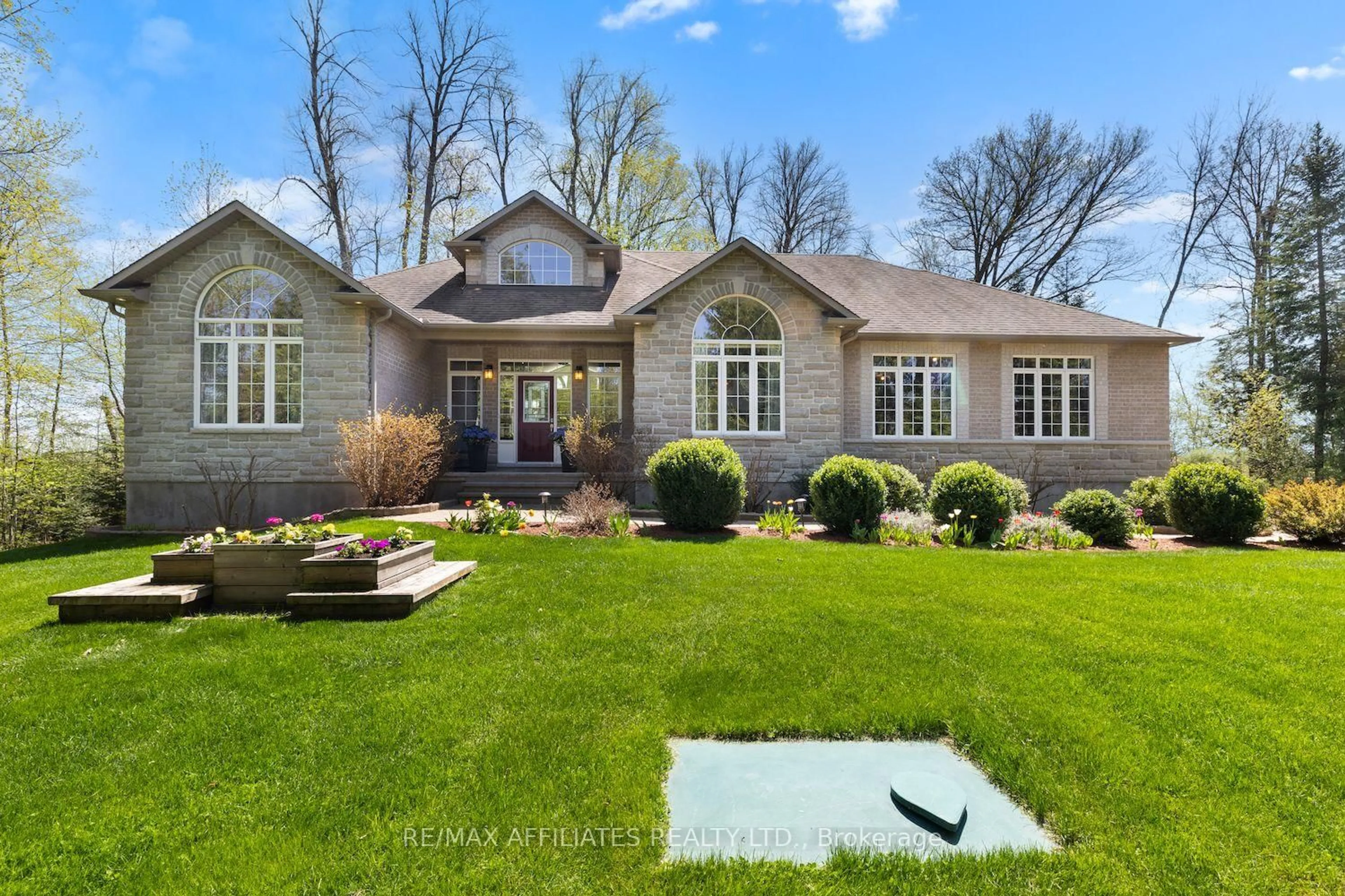 Home with brick exterior material, unknown for 382 Ashton Creek Cres, Ashton Ontario K0A 1B0