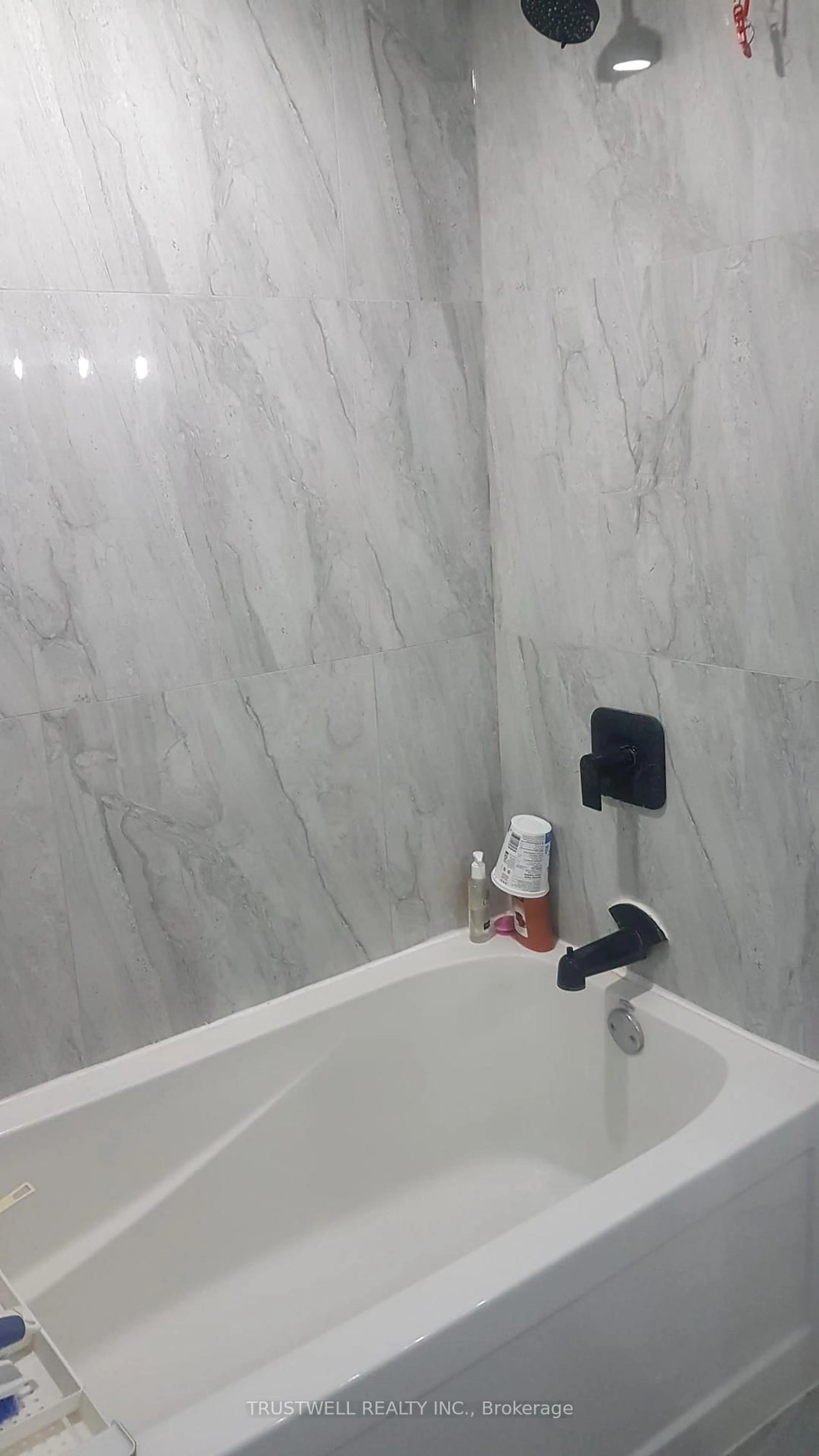 Standard bathroom, unknown for 9 Grosbeak Rd, Woolwich Ontario N3B 1V6