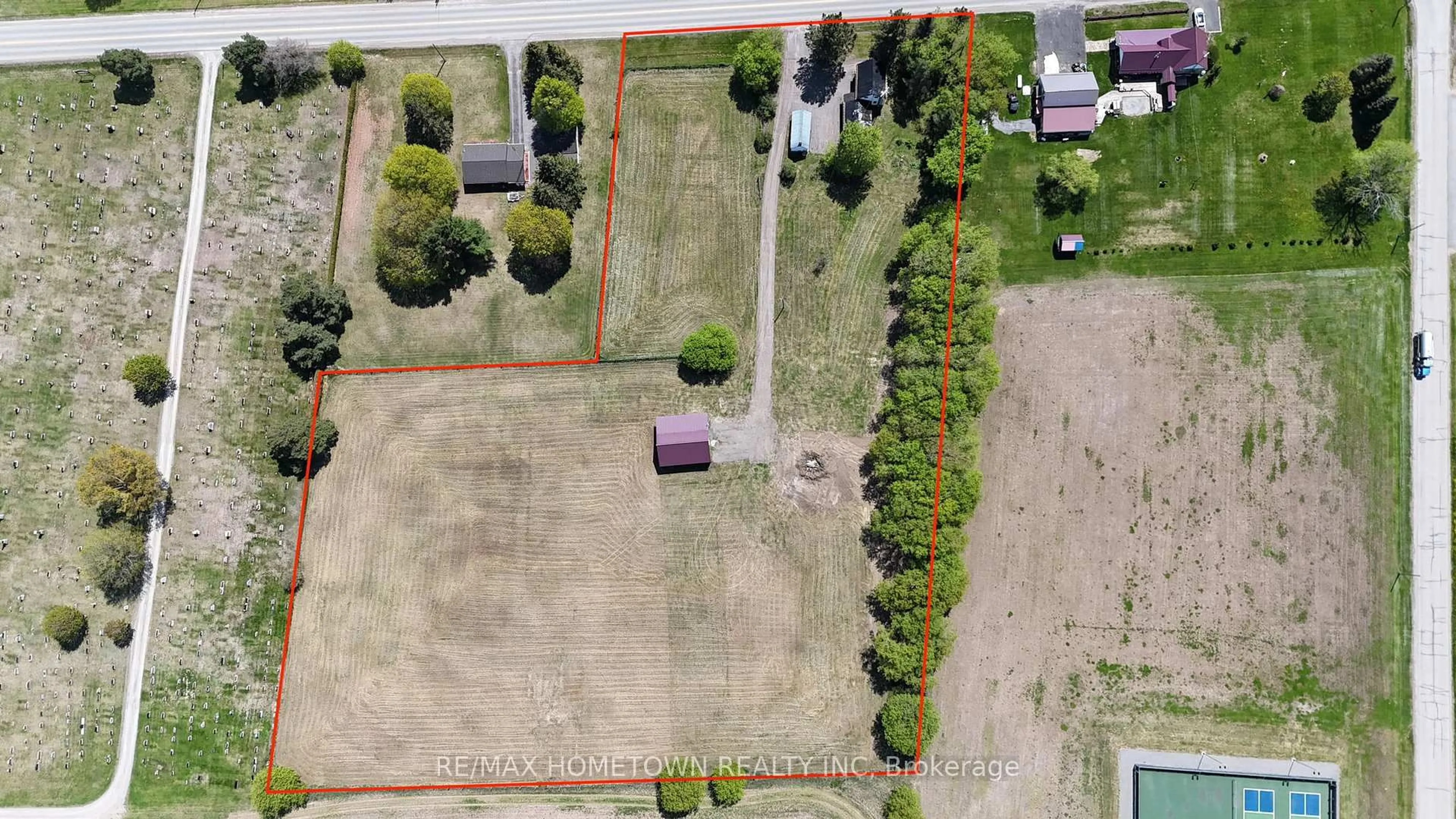 A pic from outside/outdoor area/front of a property/back of a property/a pic from drone, street for 3570 County Road 26 Rd, Augusta Ontario K0E 1T0