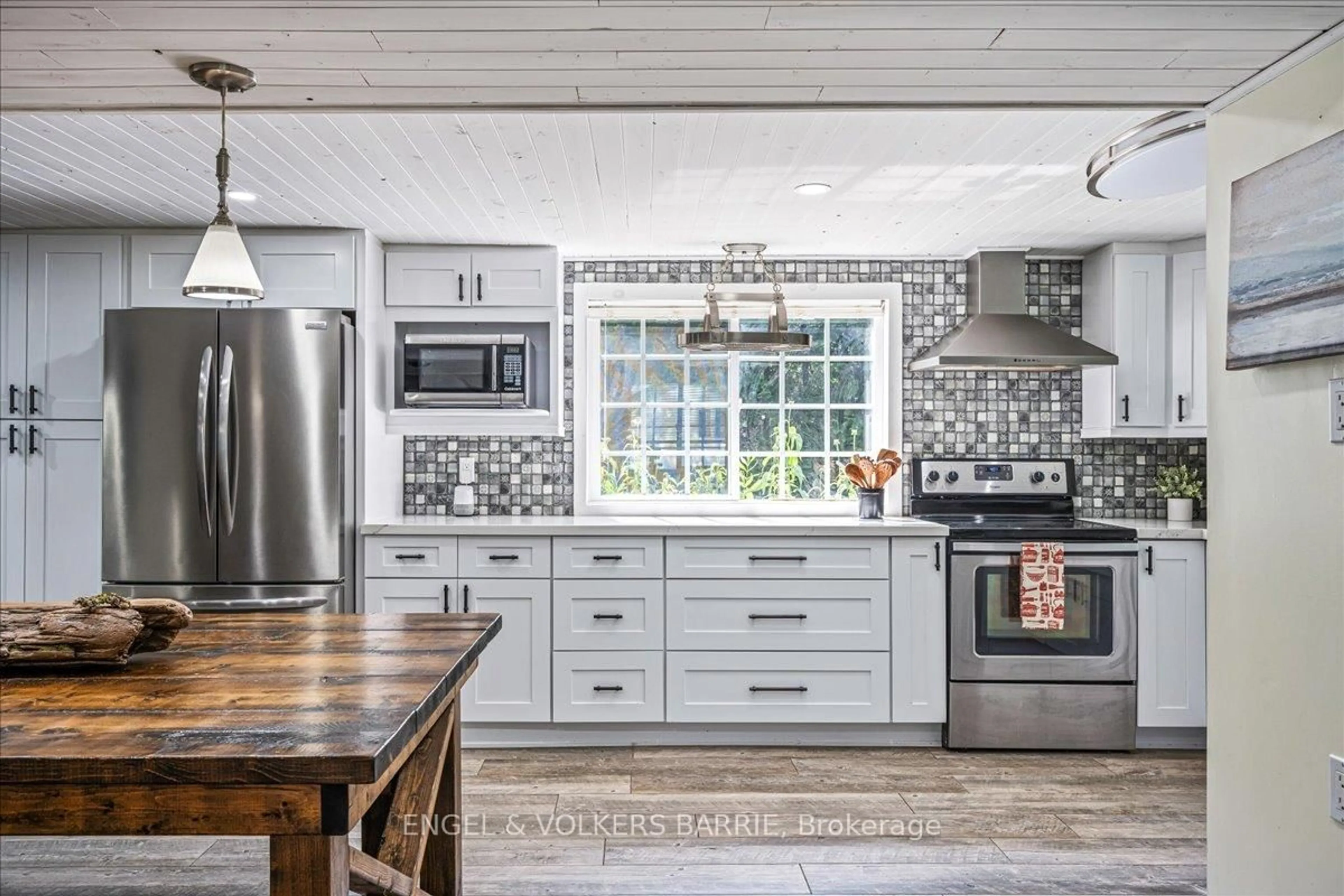 Unknown for 1057 Severn River Rd, Gravenhurst Ontario P0E 1N0