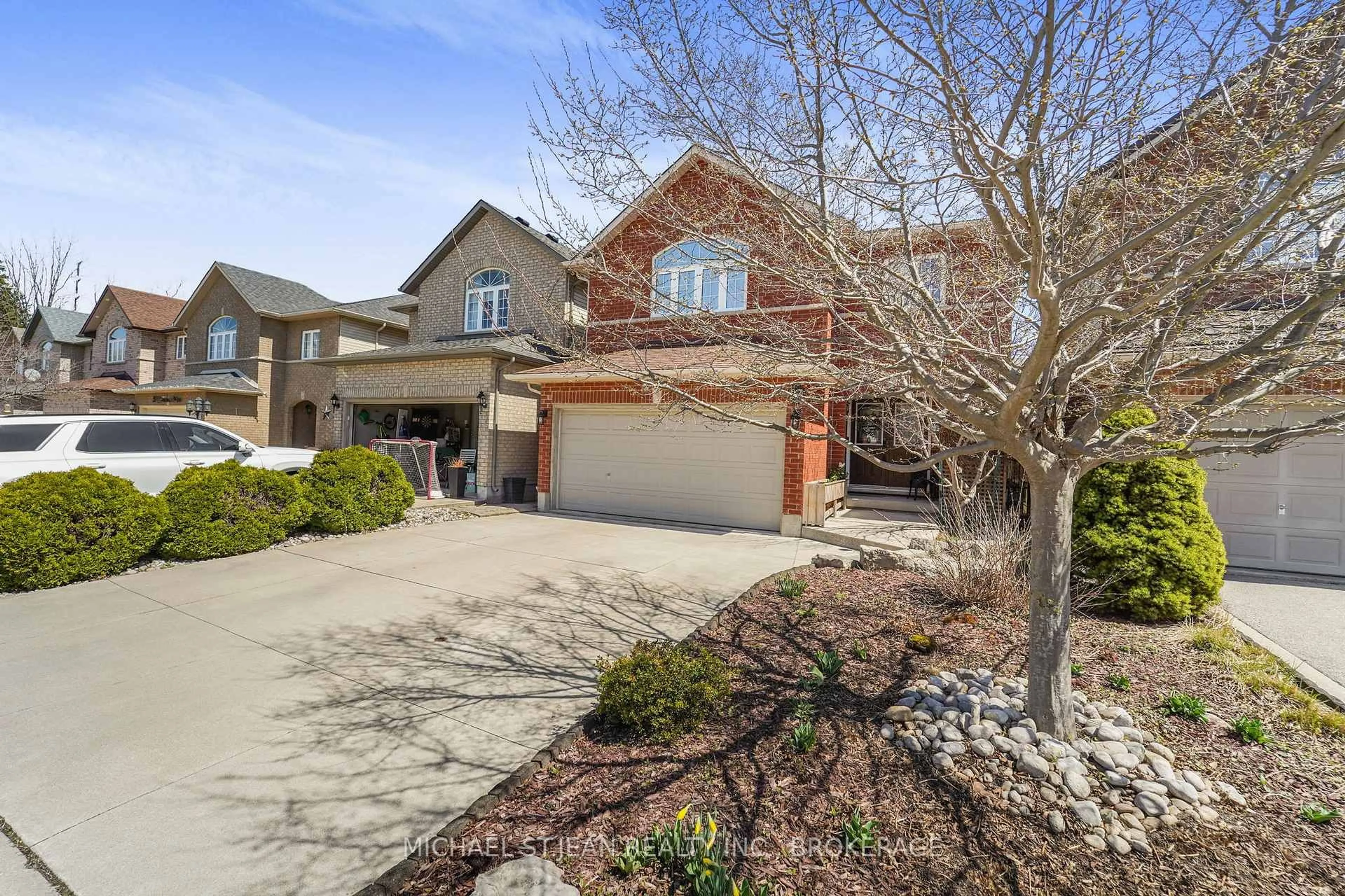 Unknown for 23 Giovanna Dr, Hamilton Ontario L9B 2Y4