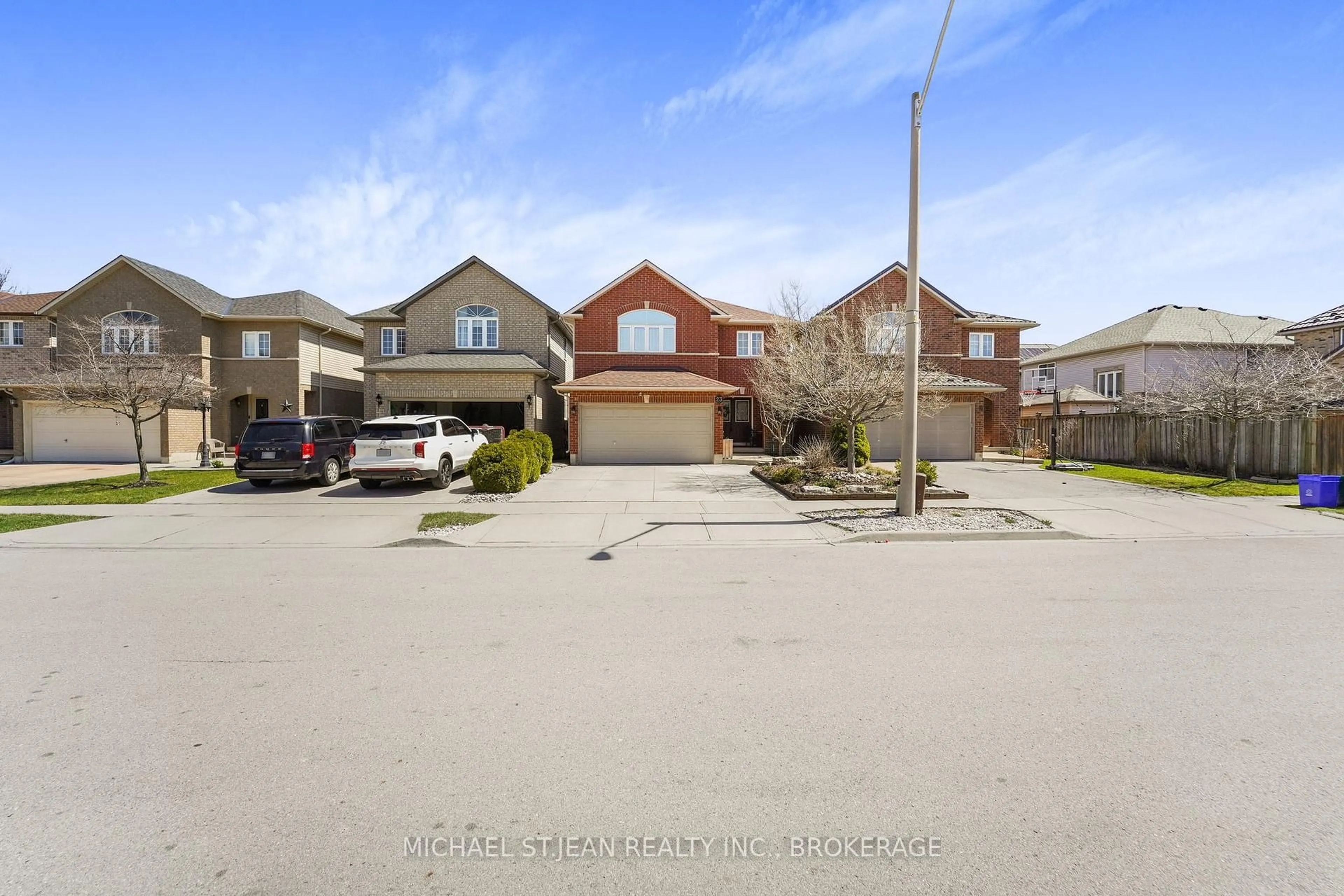 A pic from outside/outdoor area/front of a property/back of a property/a pic from drone, street for 23 Giovanna Dr, Hamilton Ontario L9B 2Y4