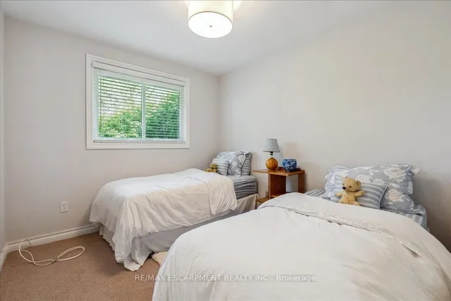 Additional property image - 32 Highland Park Dr