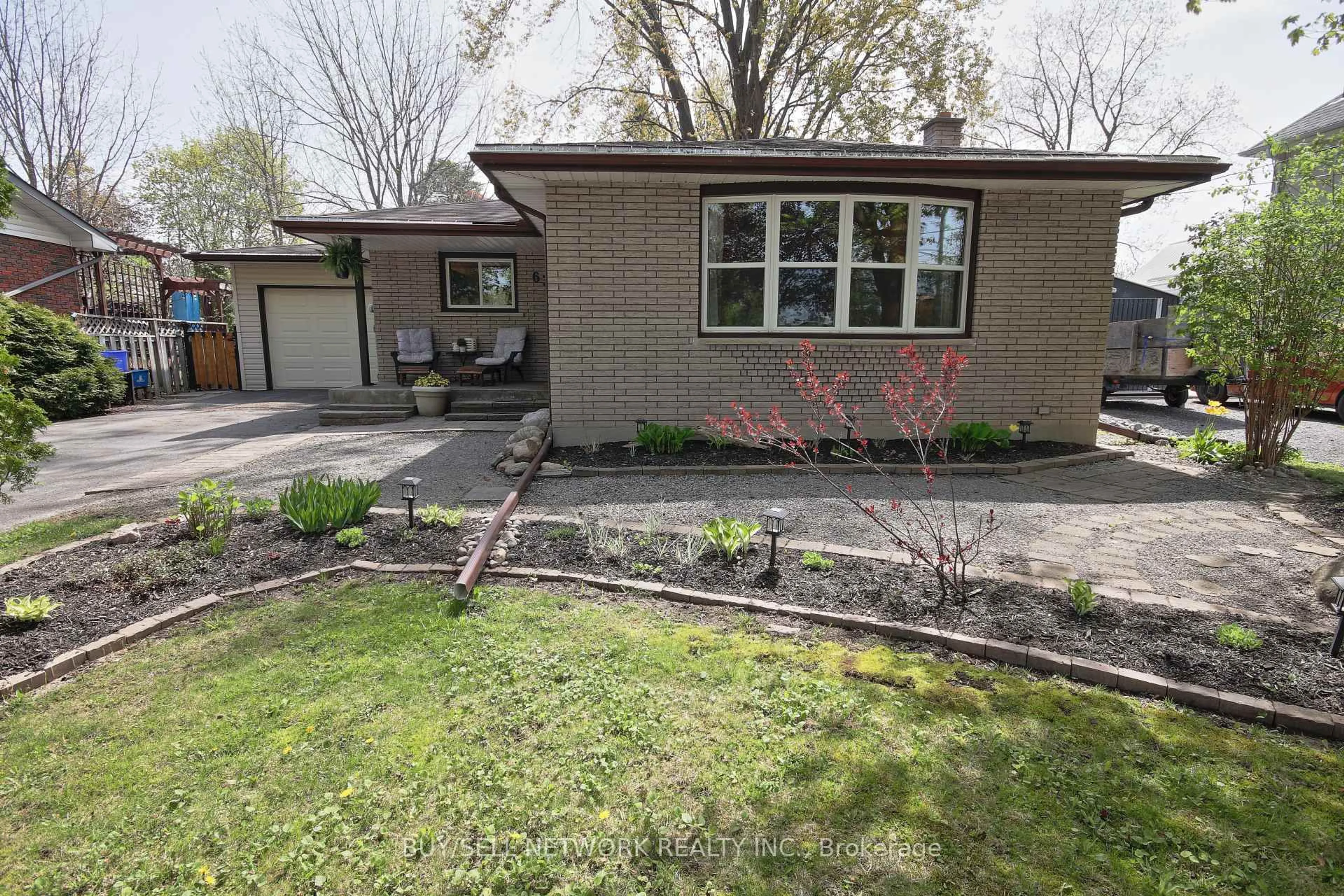 Unknown for 638 River Rd, Peterborough South Ontario K9J 1E7