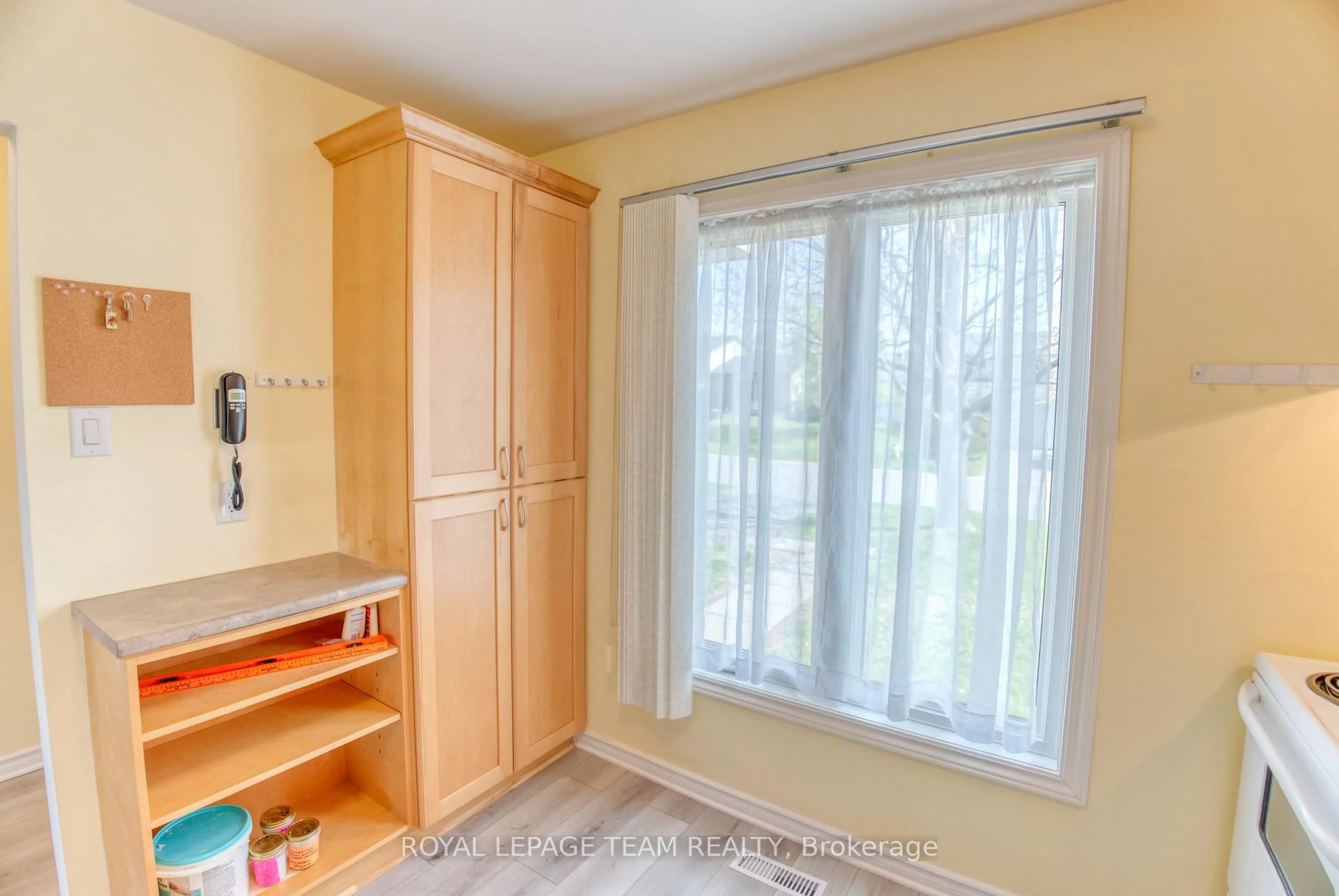 Laundry room for 23 Tulane Cres, Ottawa Ontario K2J 2G2