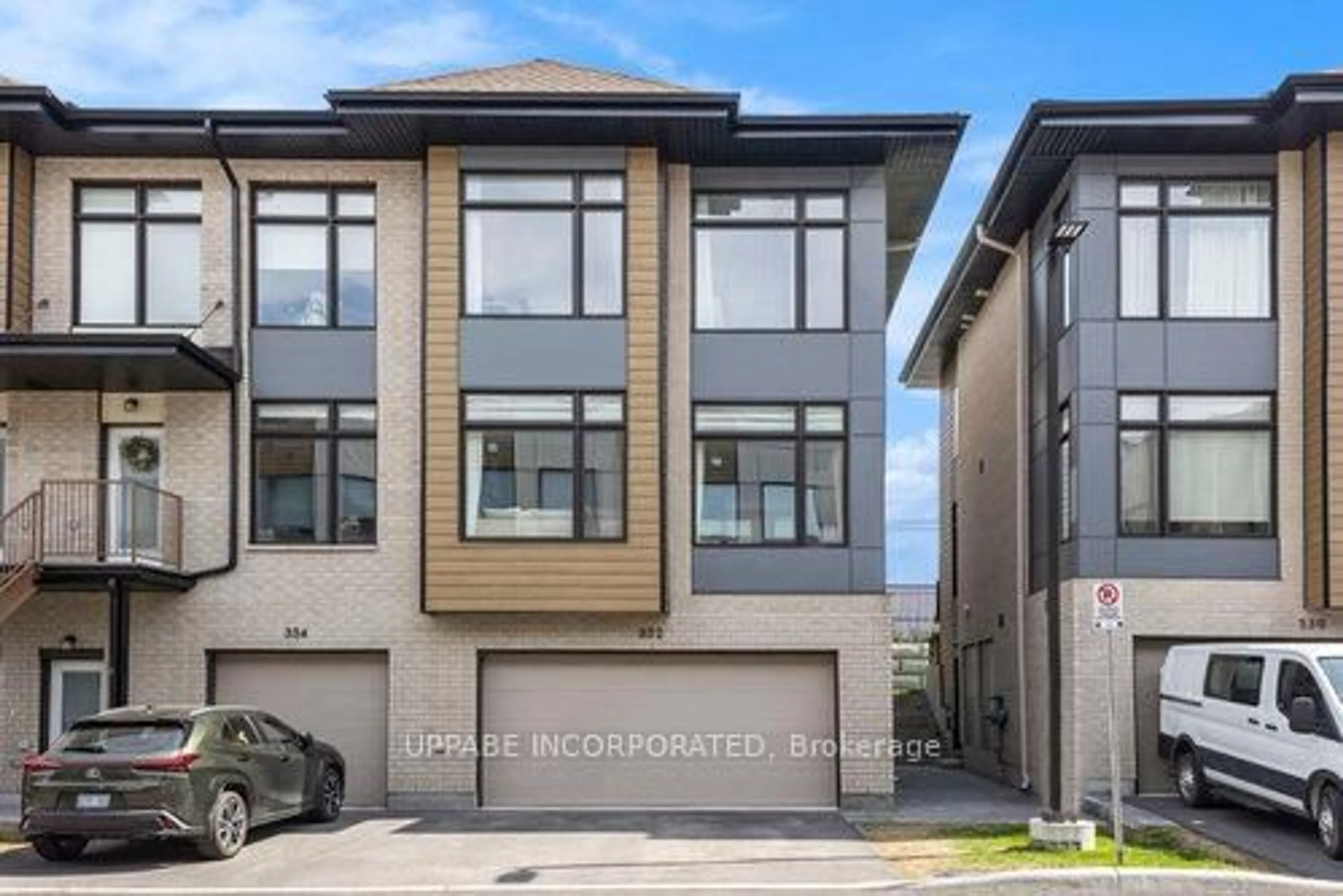 Home with vinyl exterior material, street for 332 Foliage Private St, Ottawa Ontario K2H 0C5