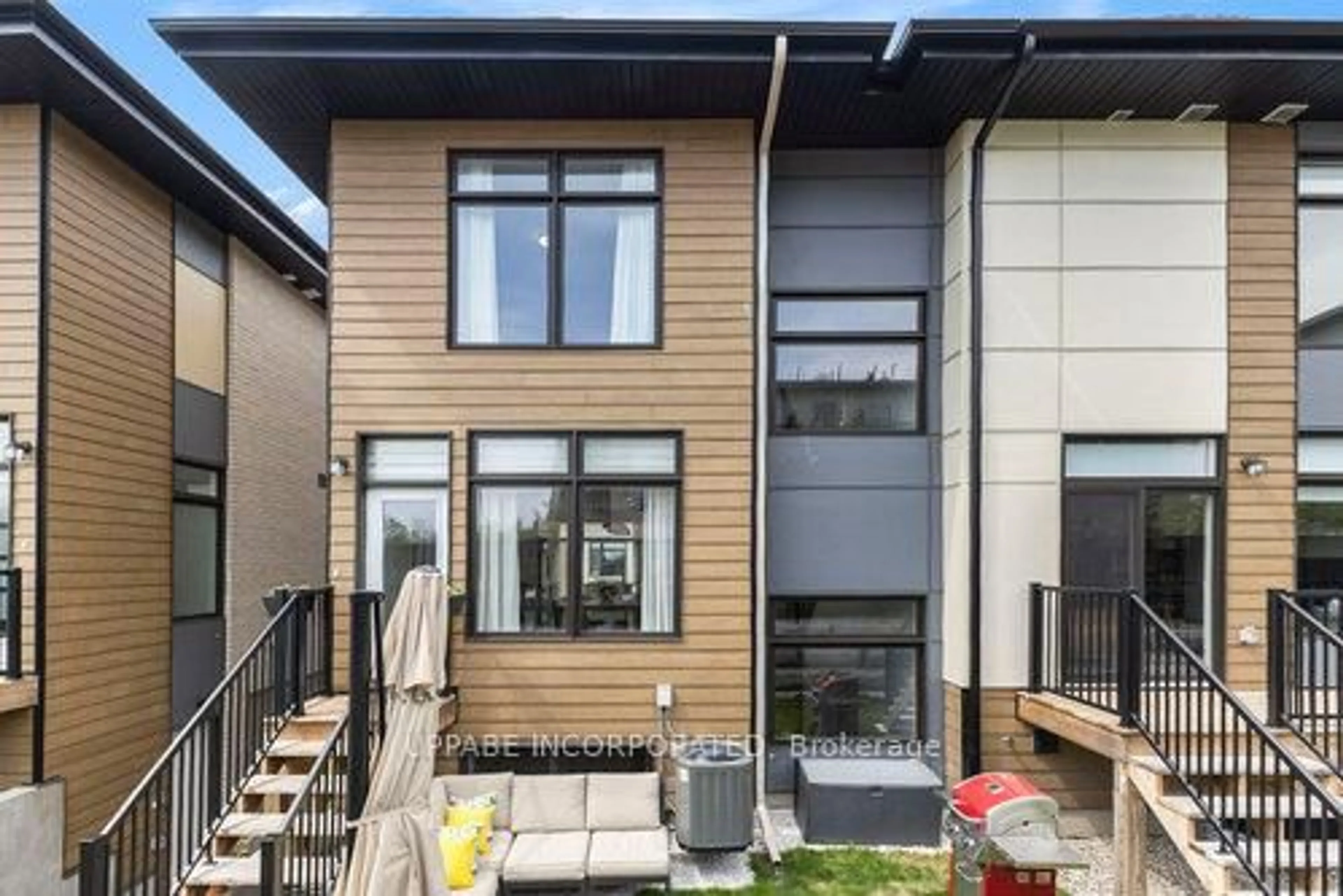 Home with vinyl exterior material, street for 332 Foliage Private St, Ottawa Ontario K2H 0C5