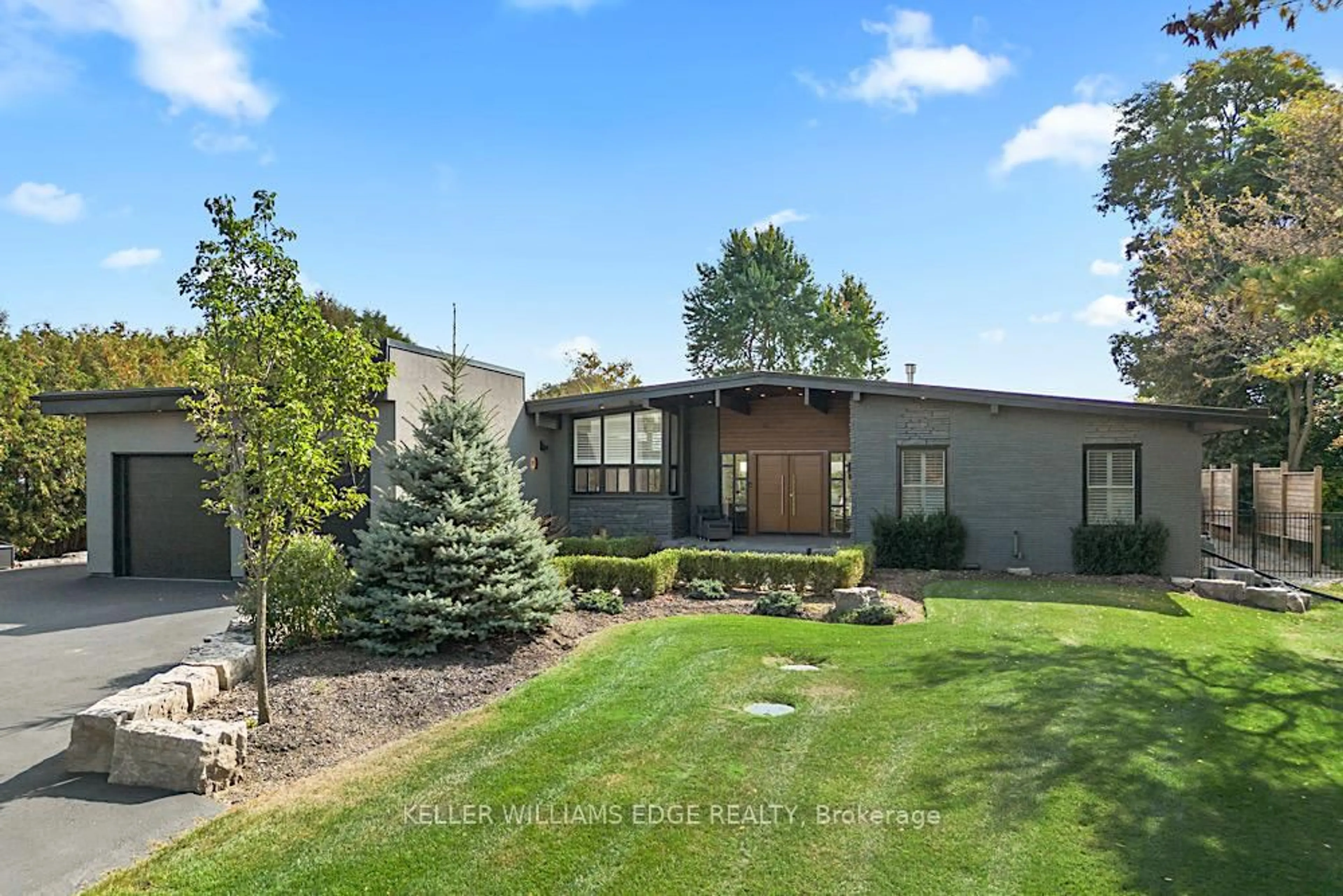Unknown for 56 Oak Ave, Hamilton Ontario L9H 4Y9