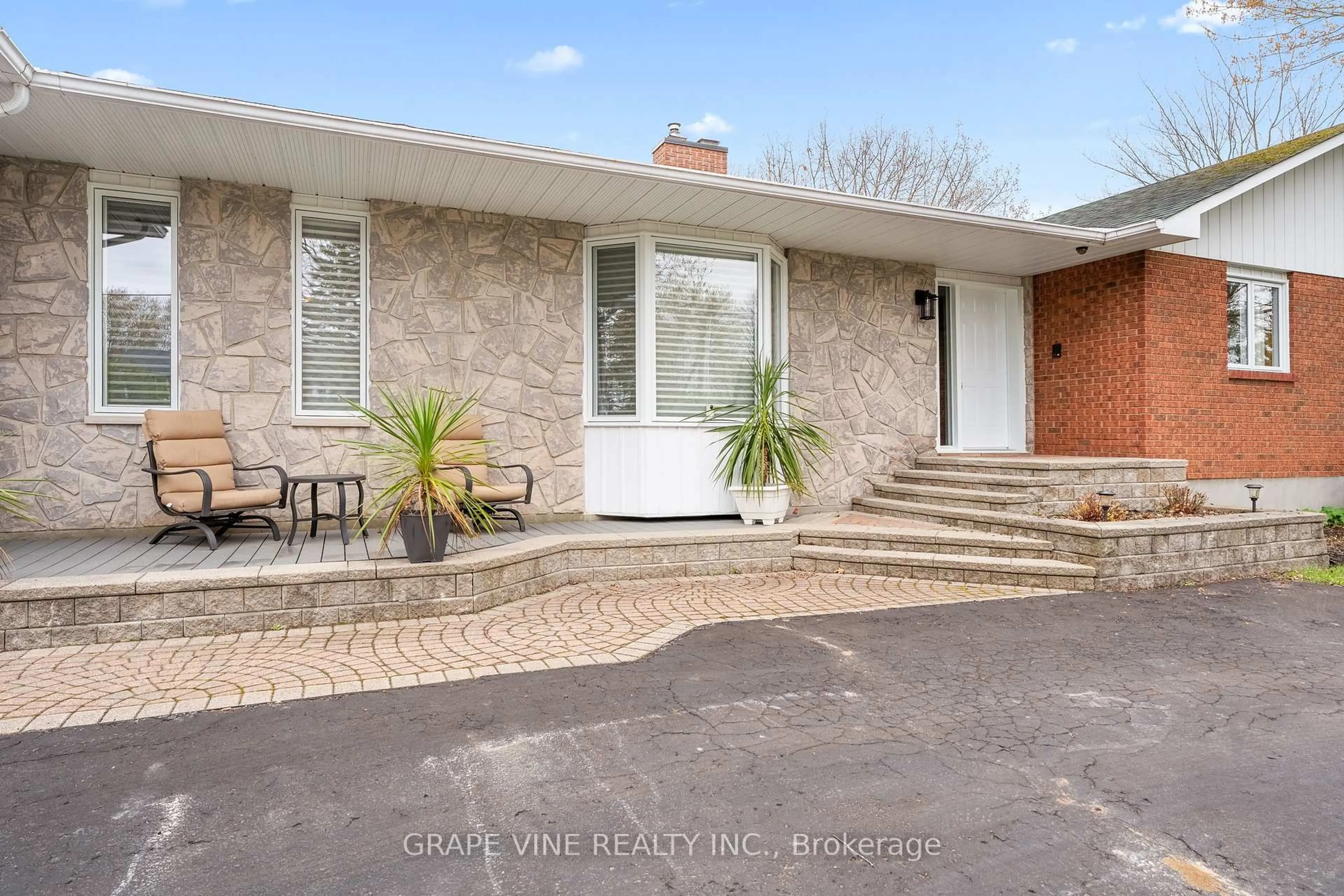 Home with brick exterior material, street for 4525 Mcneely Rd, Navan Ontario K4B 1J1