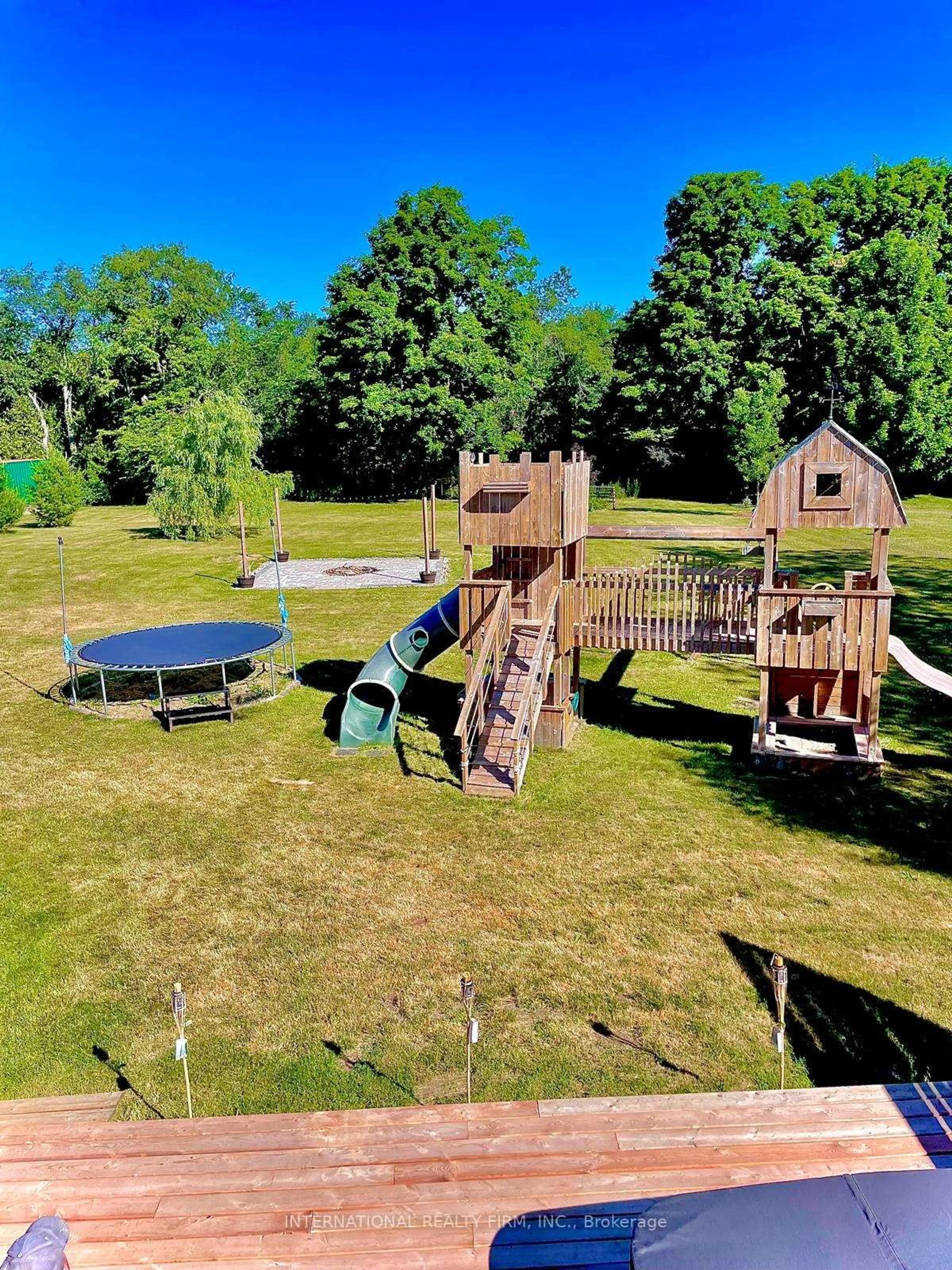 A pic from outside/outdoor area/front of a property/back of a property/a pic from drone, water/lake/river/ocean view for 9364 Wellington Rd 124 N/A, Erin Ontario N0B 1T0