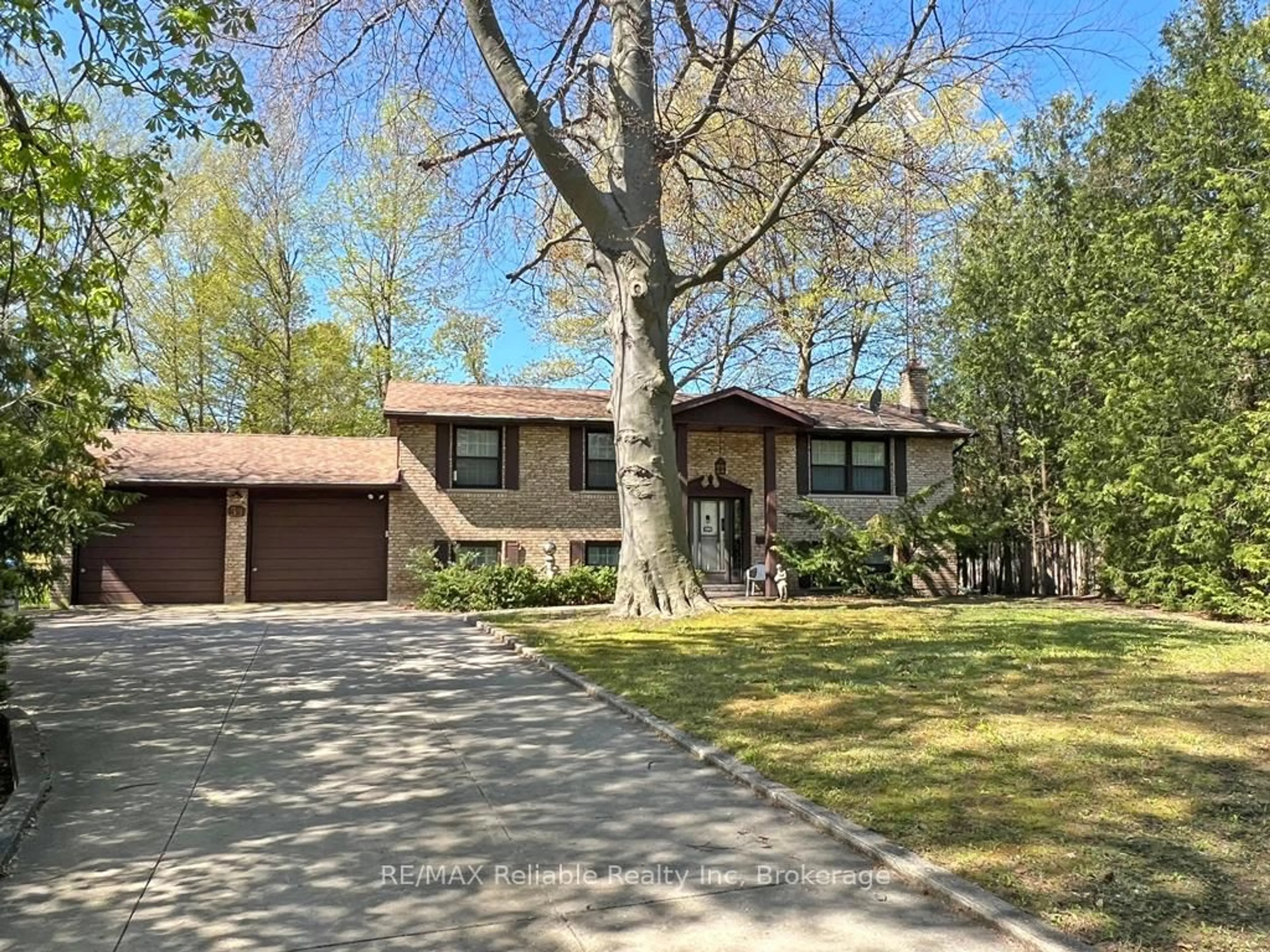 Home with vinyl exterior material, street for 39 Main St, Bluewater Ontario N0M 1G0