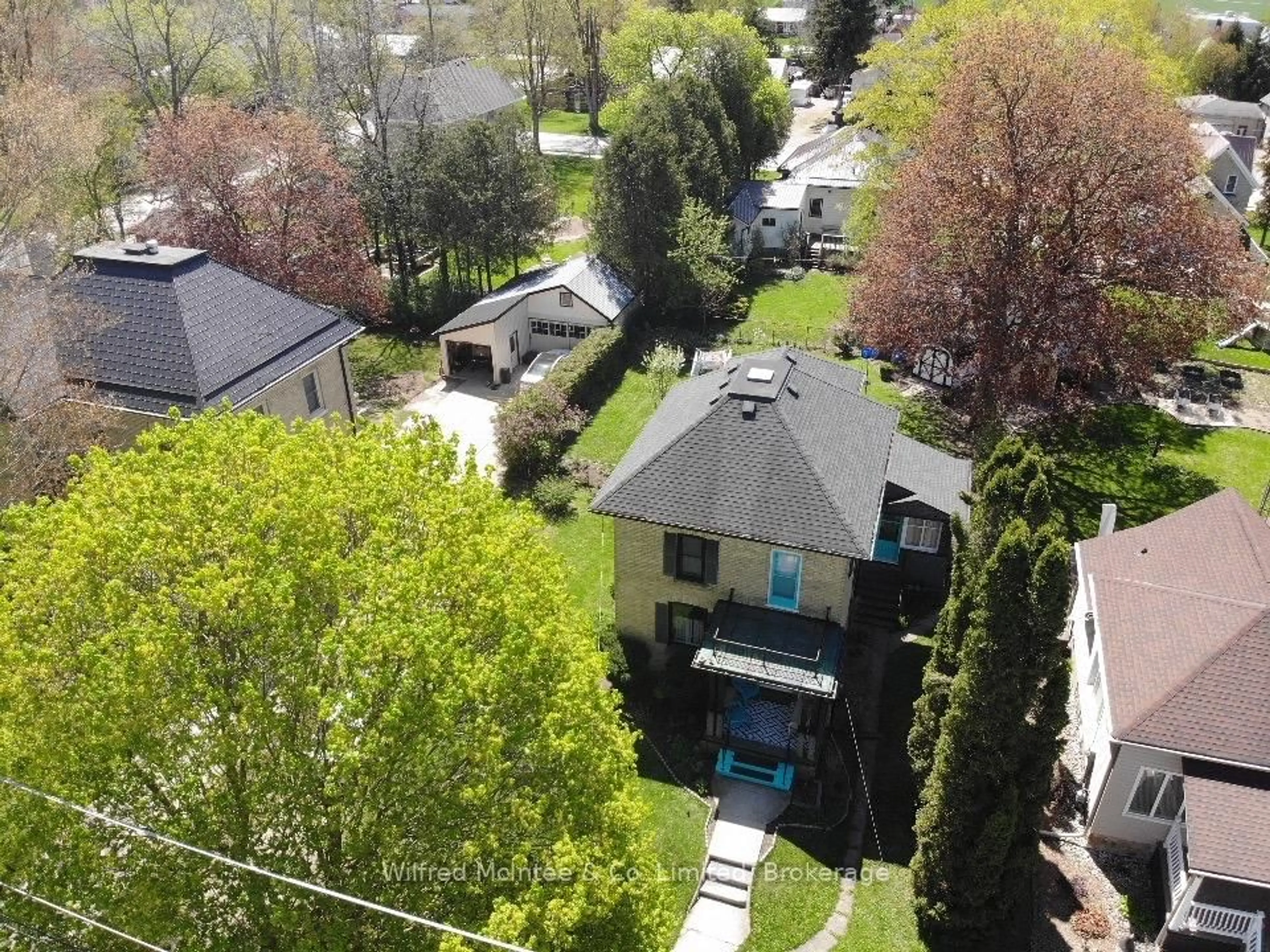 A pic from outside/outdoor area/front of a property/back of a property/a pic from drone, street for 83 Richmond St, Bluewater Ontario N0M 1X0
