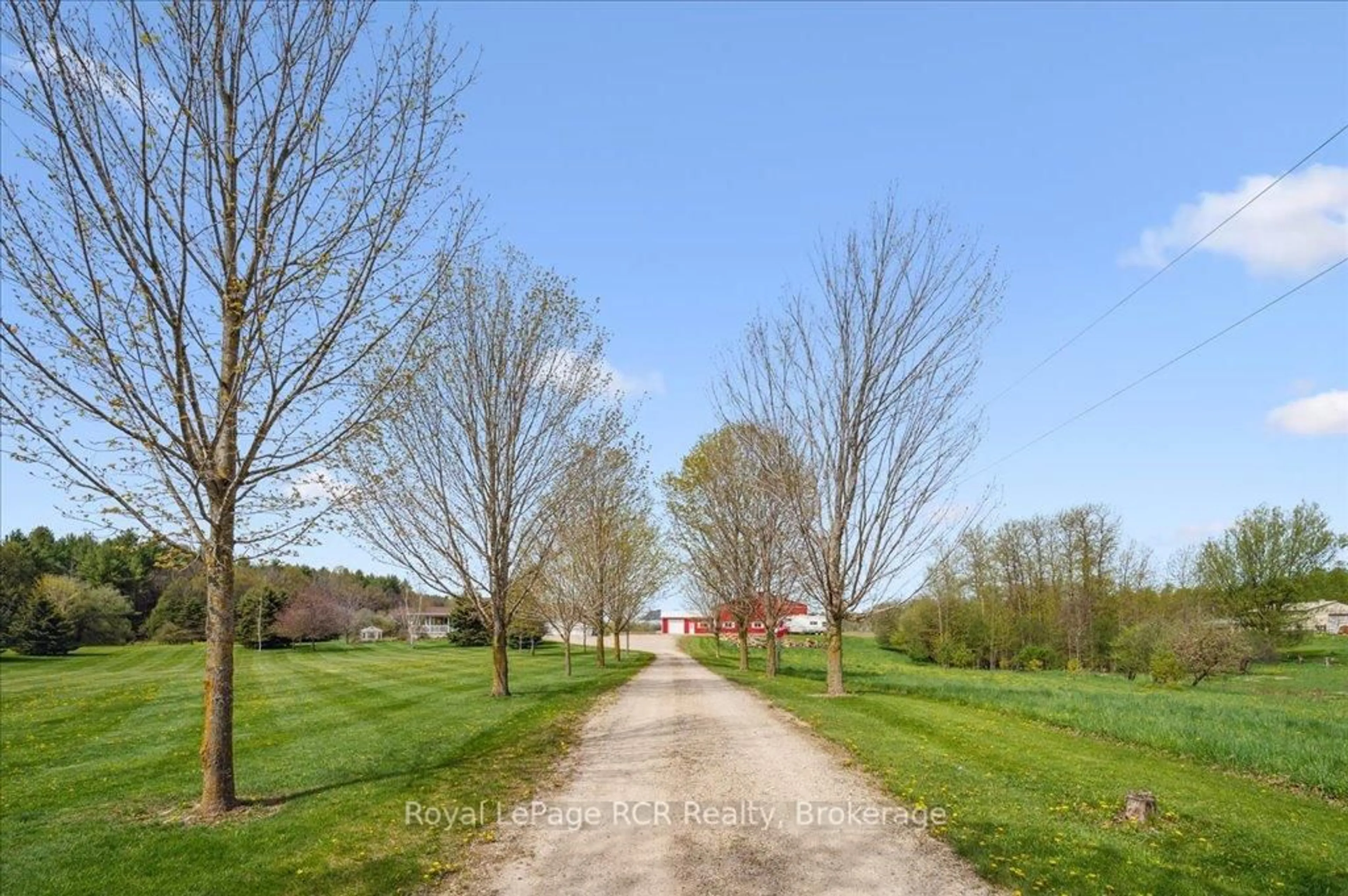 A pic from outside/outdoor area/front of a property/back of a property/a pic from drone, street for 392492 Southgate Sideroad 39 Sdrd, Southgate Ontario N0G 2A0