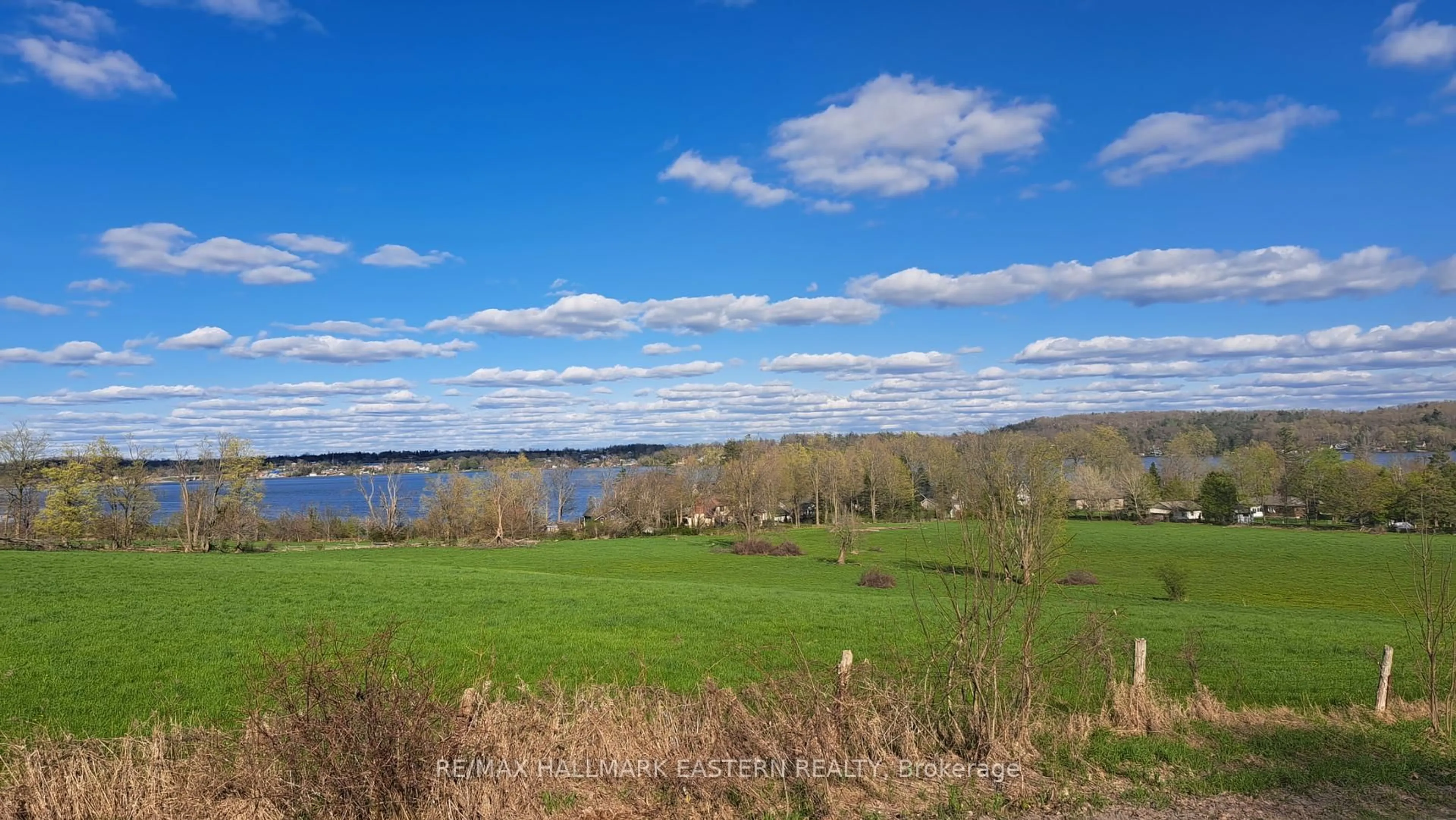 A pic from outside/outdoor area/front of a property/back of a property/a pic from drone, water/lake/river/ocean view for 352 Peregrine Rd, Selwyn Ontario K9J 6X2