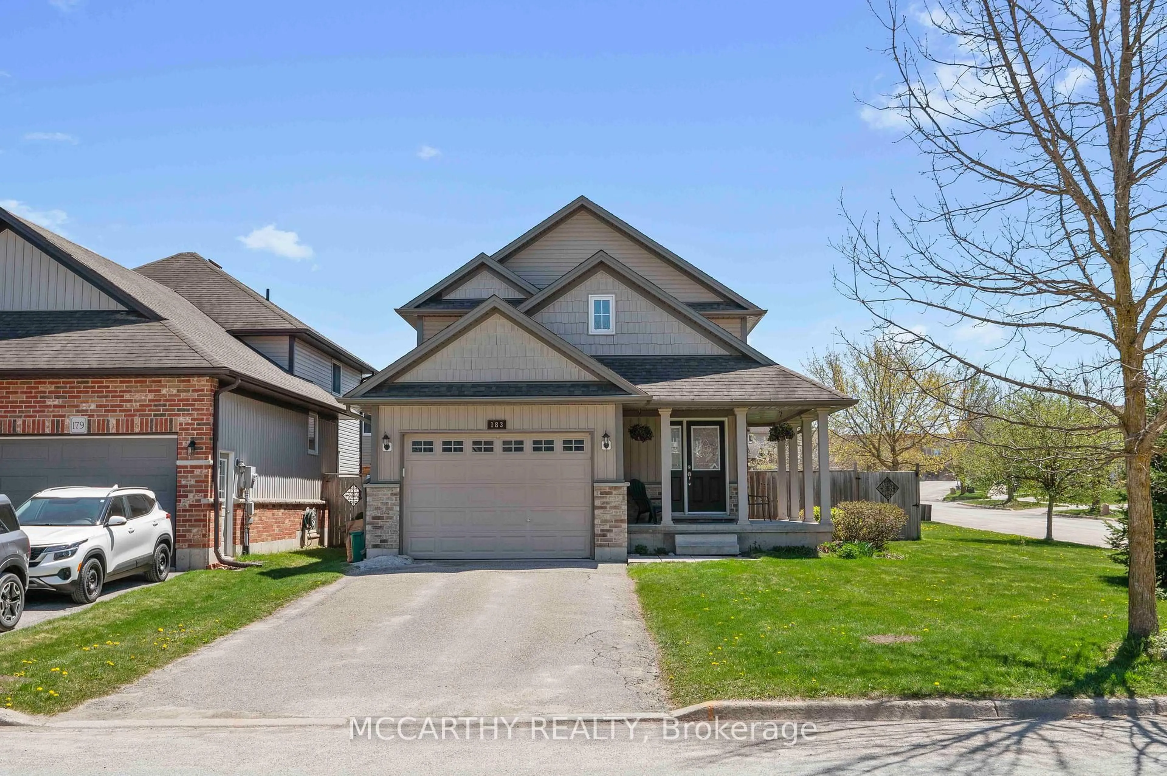 Home with vinyl exterior material, street for 183 Muriel St, Shelburne Ontario L9V 3E3