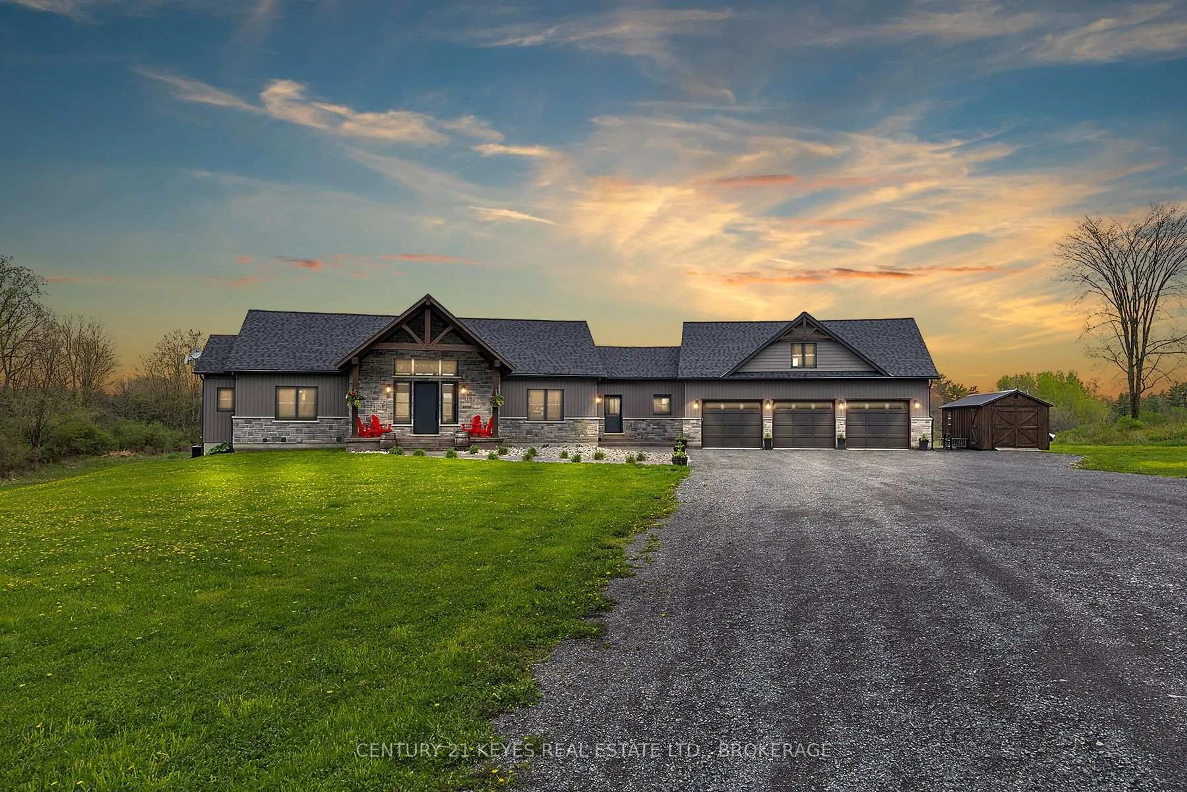 A pic from outside/outdoor area/front of a property/back of a property/a pic from drone, unknown for 192 1000 ISLANDS Pkwy, Leeds and the Thousand Islands Ontario K7G 2V4