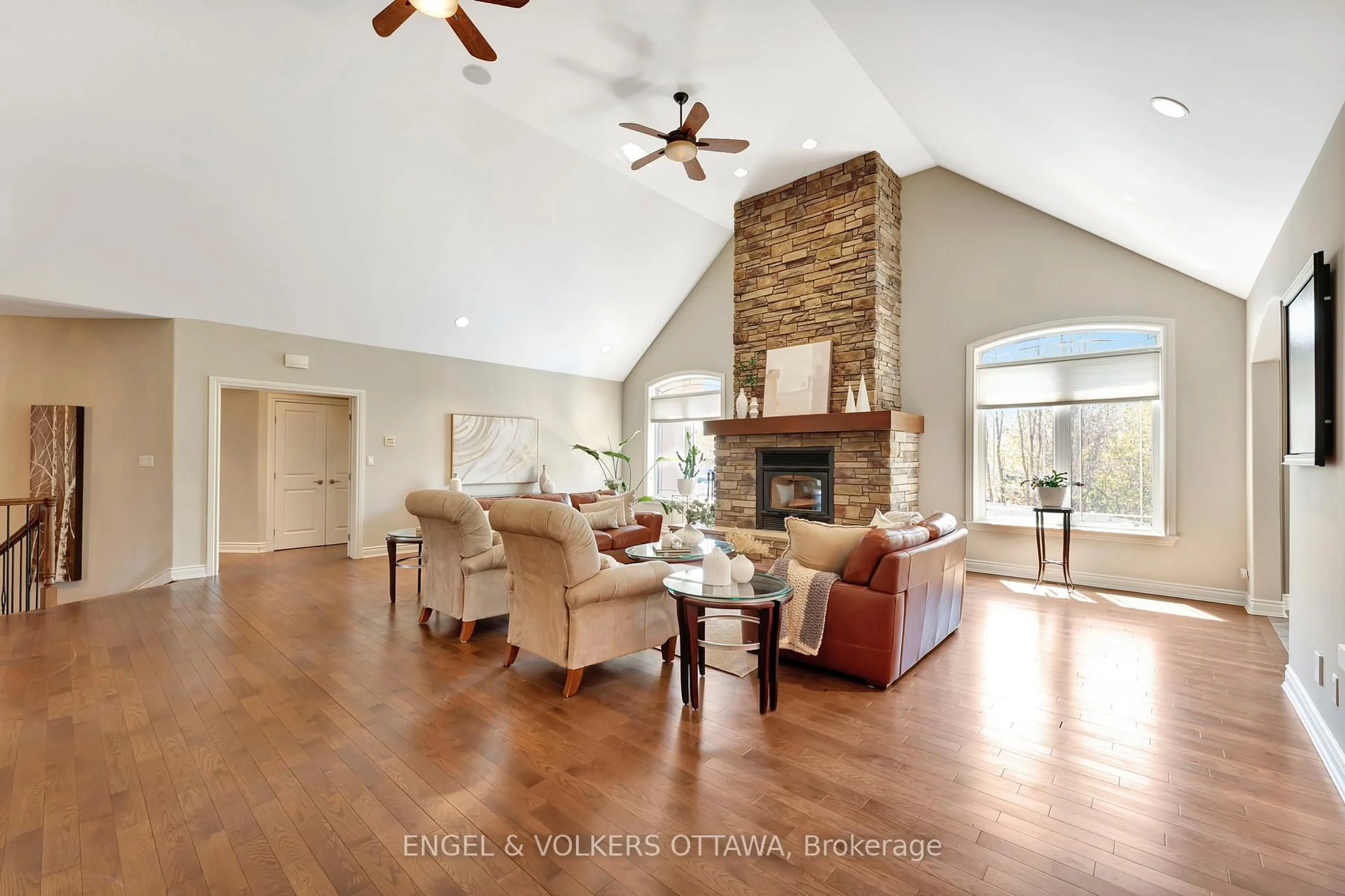 Living room with furniture, unknown for 2 Beechgrove Gdns, Stittsville Ontario K2S 1W5