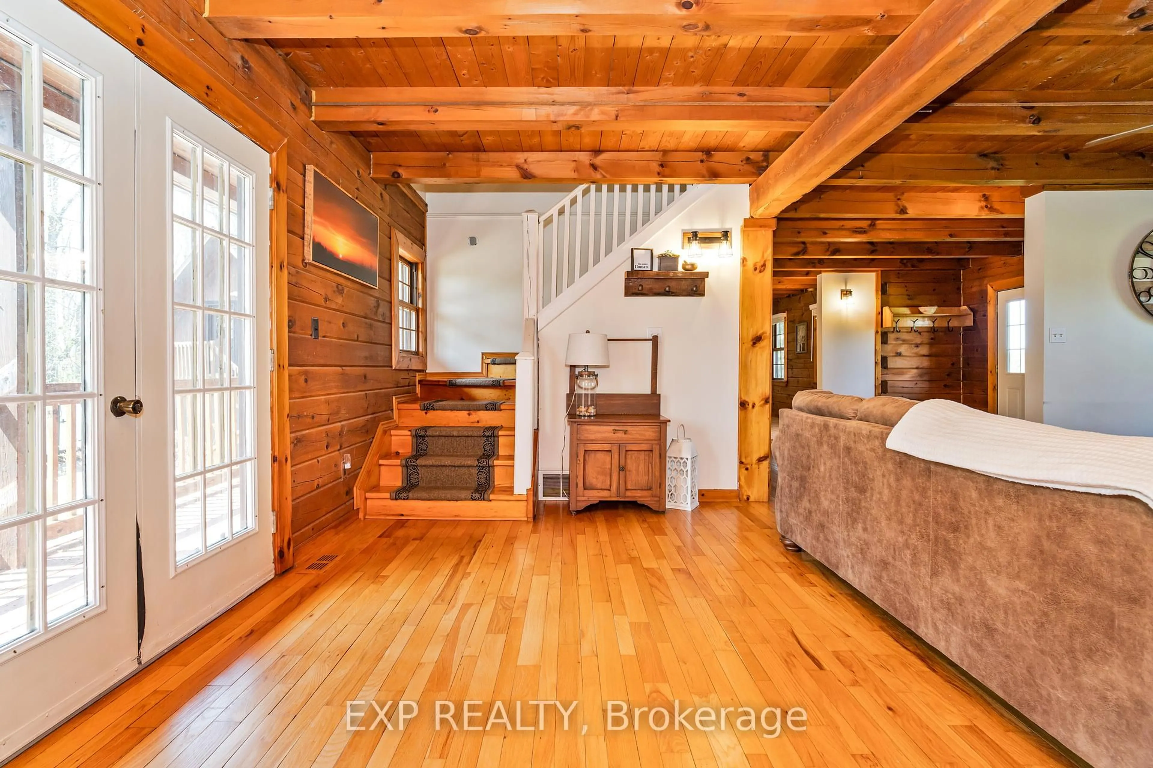 Indoor entryway for 9407 BRANCH Rd, Augusta Ontario K0G 1R0