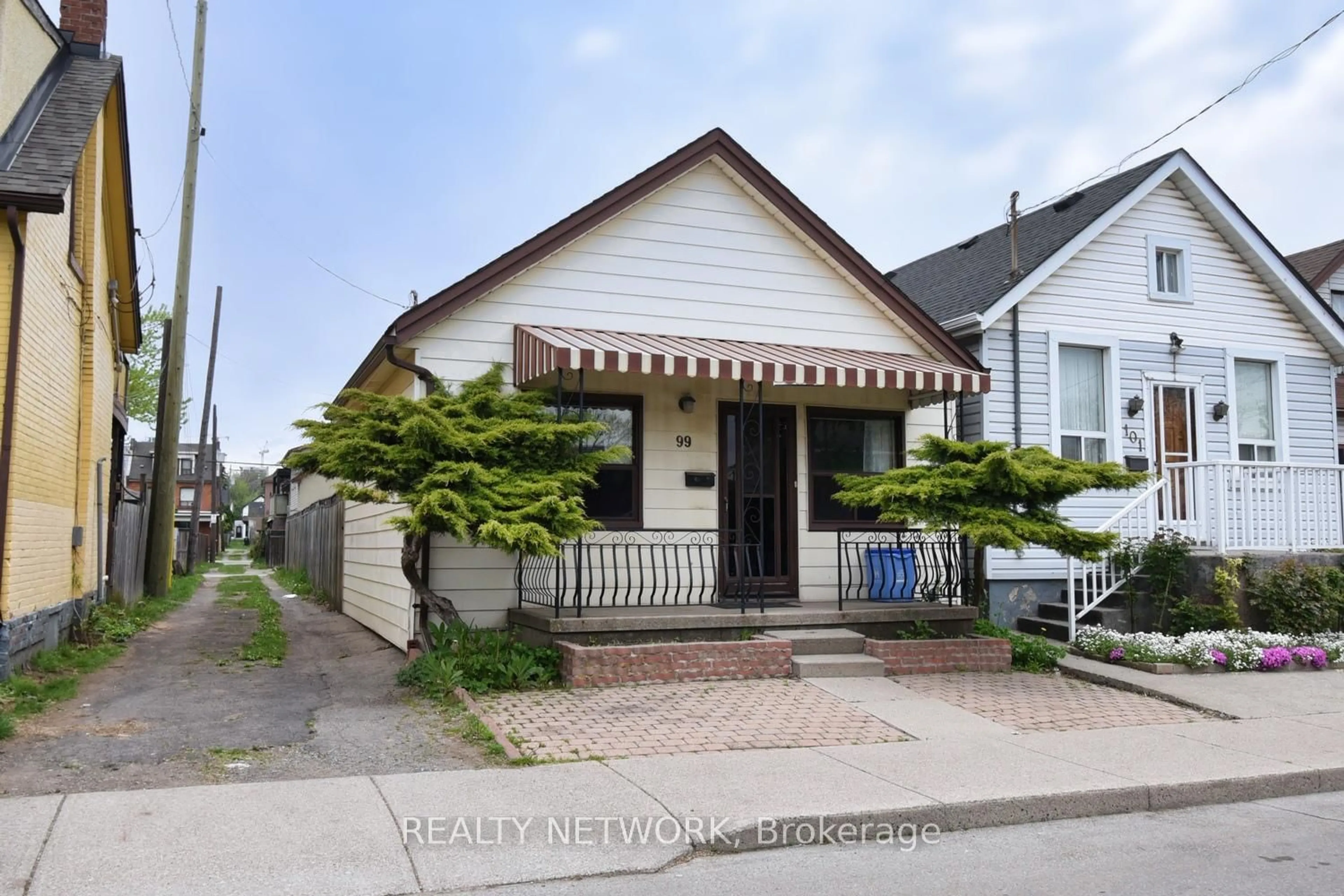 Home with brick exterior material, street for 99 Steven St, Hamilton Ontario L8L 5N7
