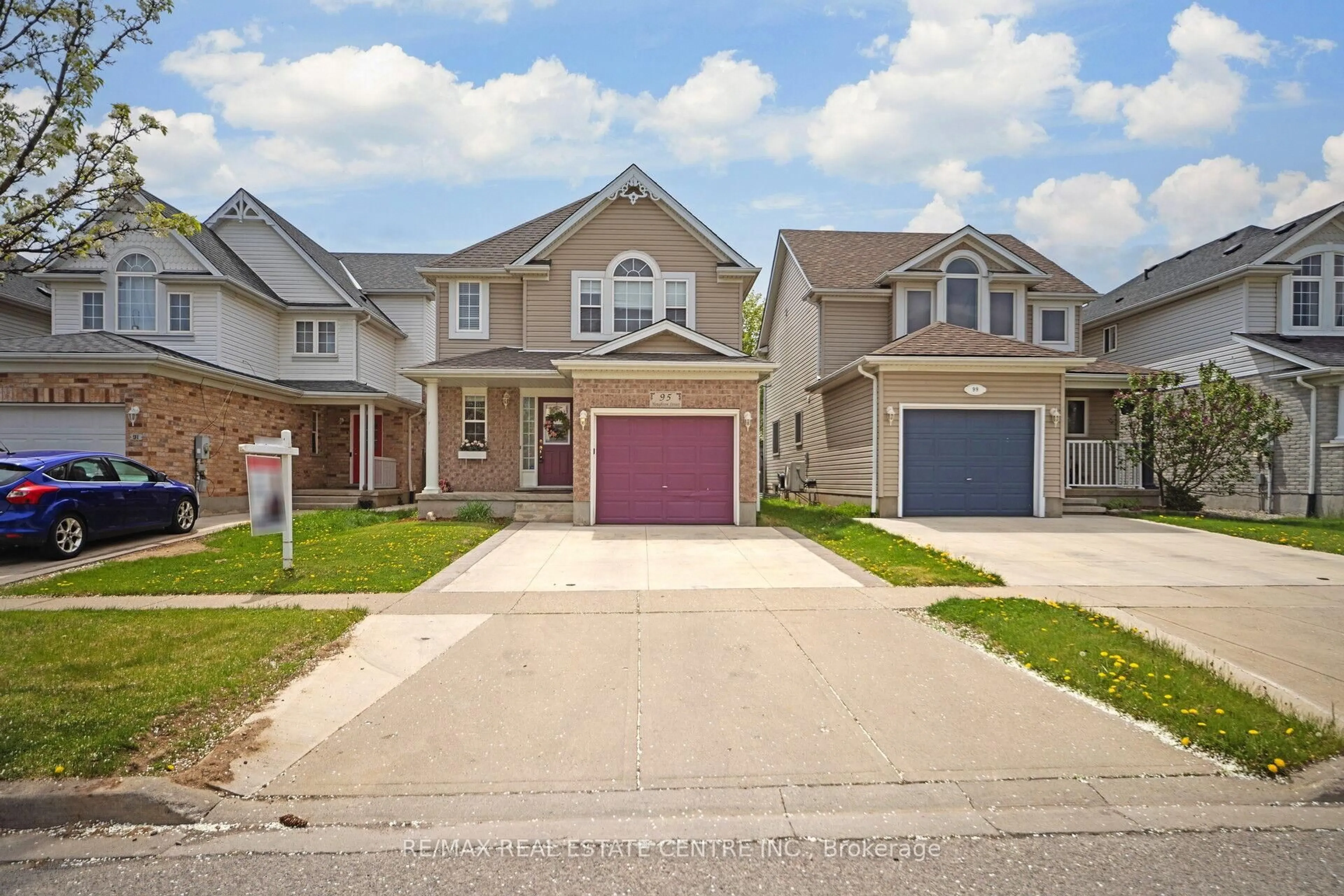 Unknown for 95 HOUGHTON St, Cambridge Ontario N3C 4L2
