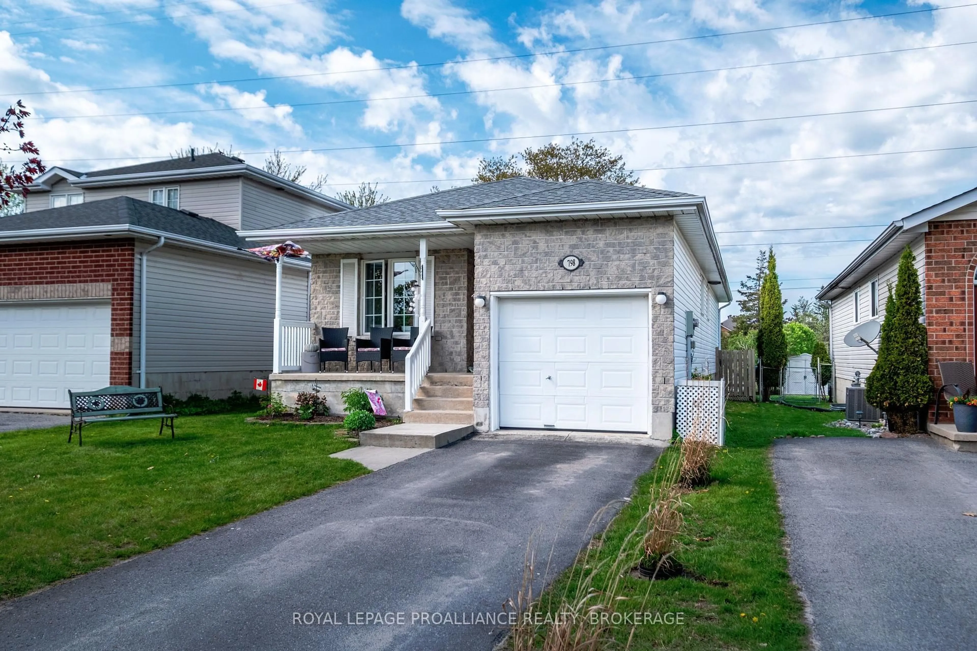 Unknown for 798 Peachwood St, Kingston Ontario K7P 3G6