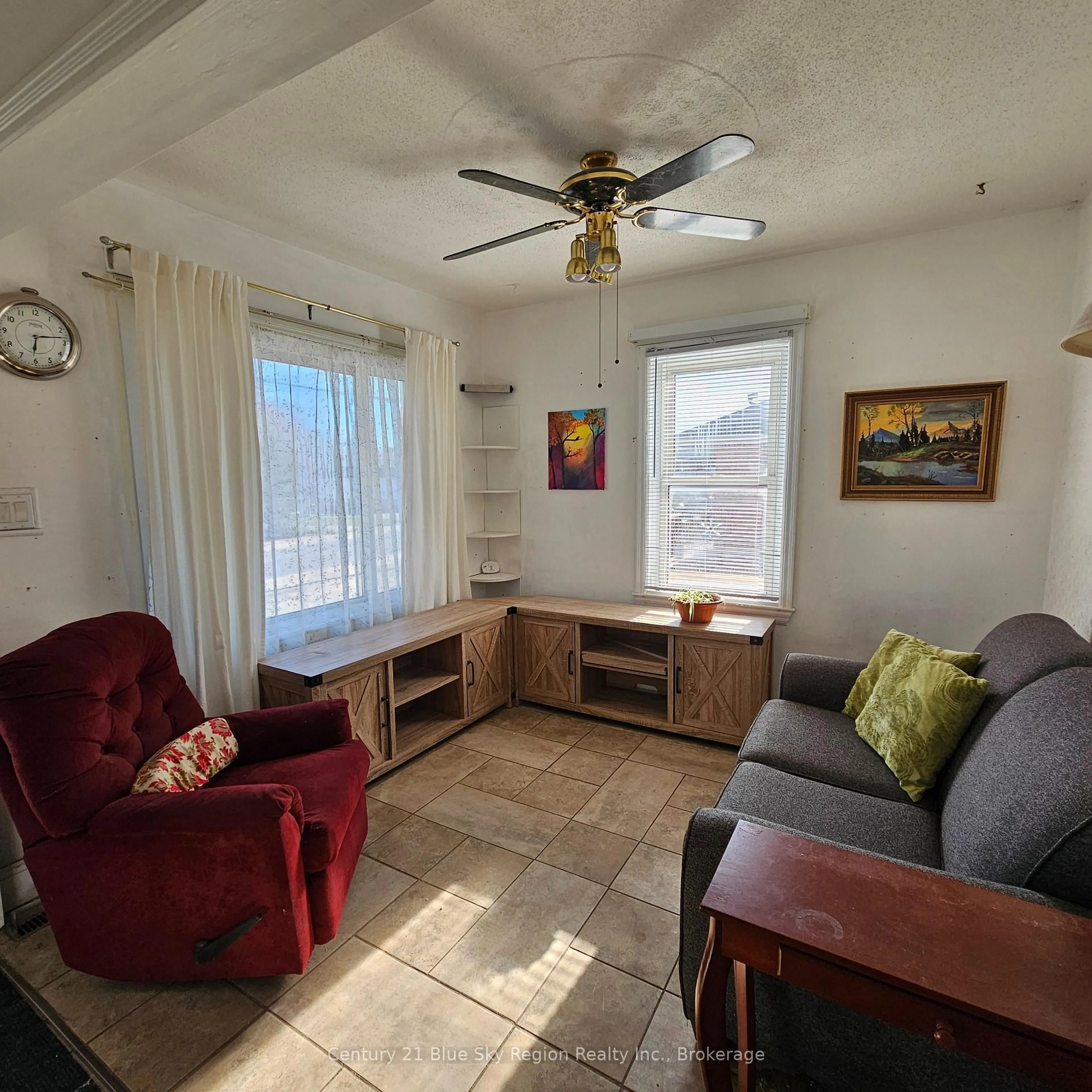 Living room with furniture, unknown for 120 Milani Rd, North Bay Ontario P1B 7P3