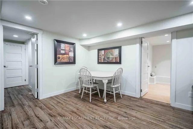 Additional property image - 56 Oakley Crt