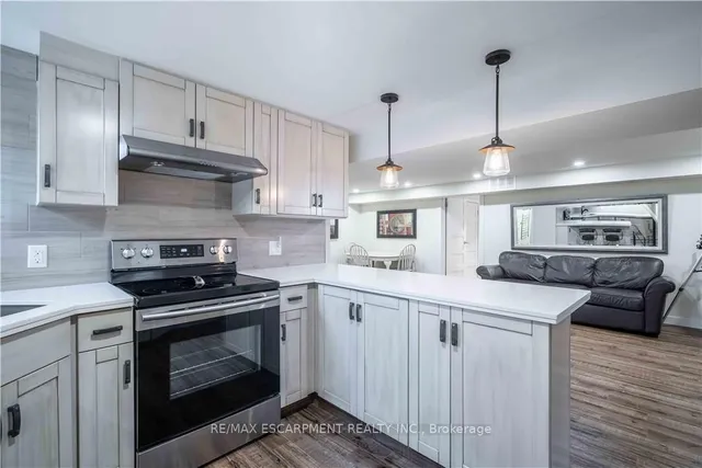 Additional property image - 56 Oakley Crt