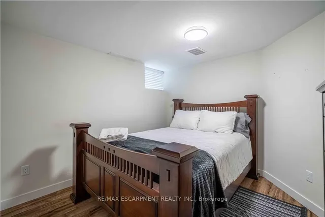 Additional property image - 56 Oakley Crt