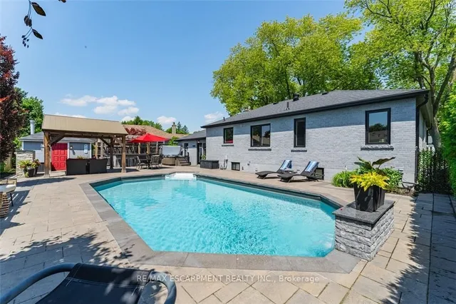 Additional property image - 56 Oakley Crt