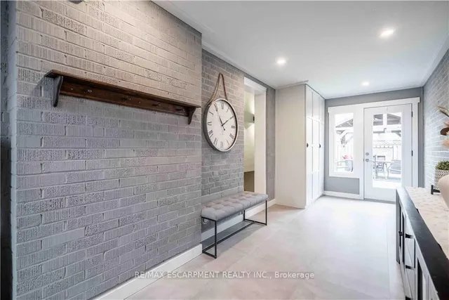Additional property image - 56 Oakley Crt