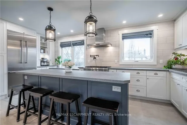 Additional property image - 56 Oakley Crt