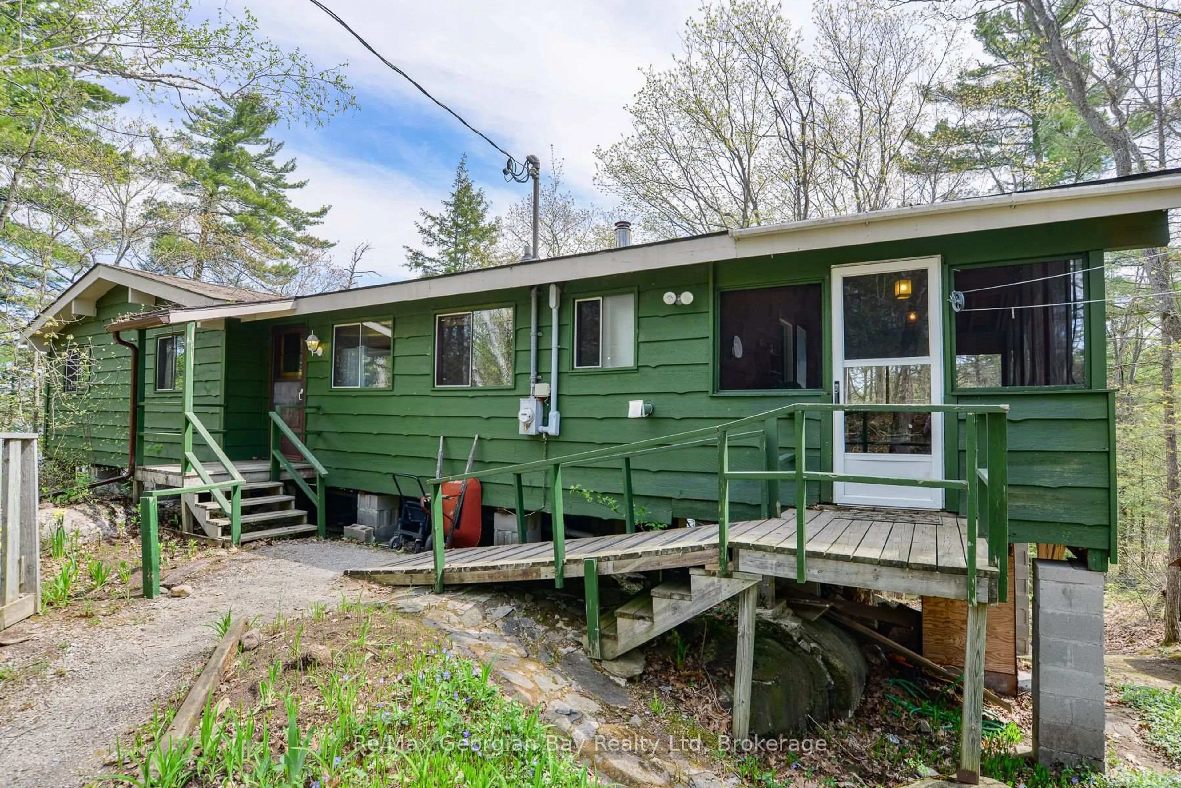 Unknown for 214 TRANS CANADA BAY Rd, Georgian Bay Ontario L0K 1S0