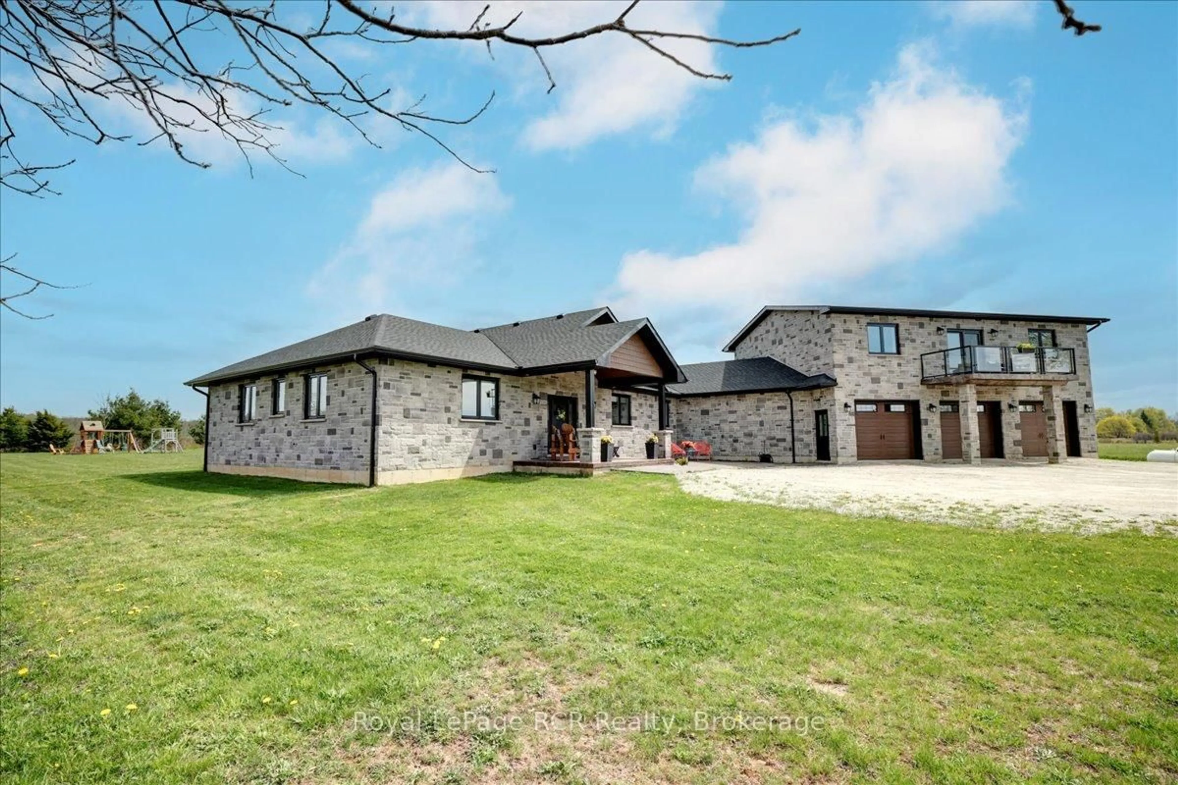 A pic from outside/outdoor area/front of a property/back of a property/a pic from drone, building for 438811 Grey 15 Rd, Meaford Ontario N4K 5N3