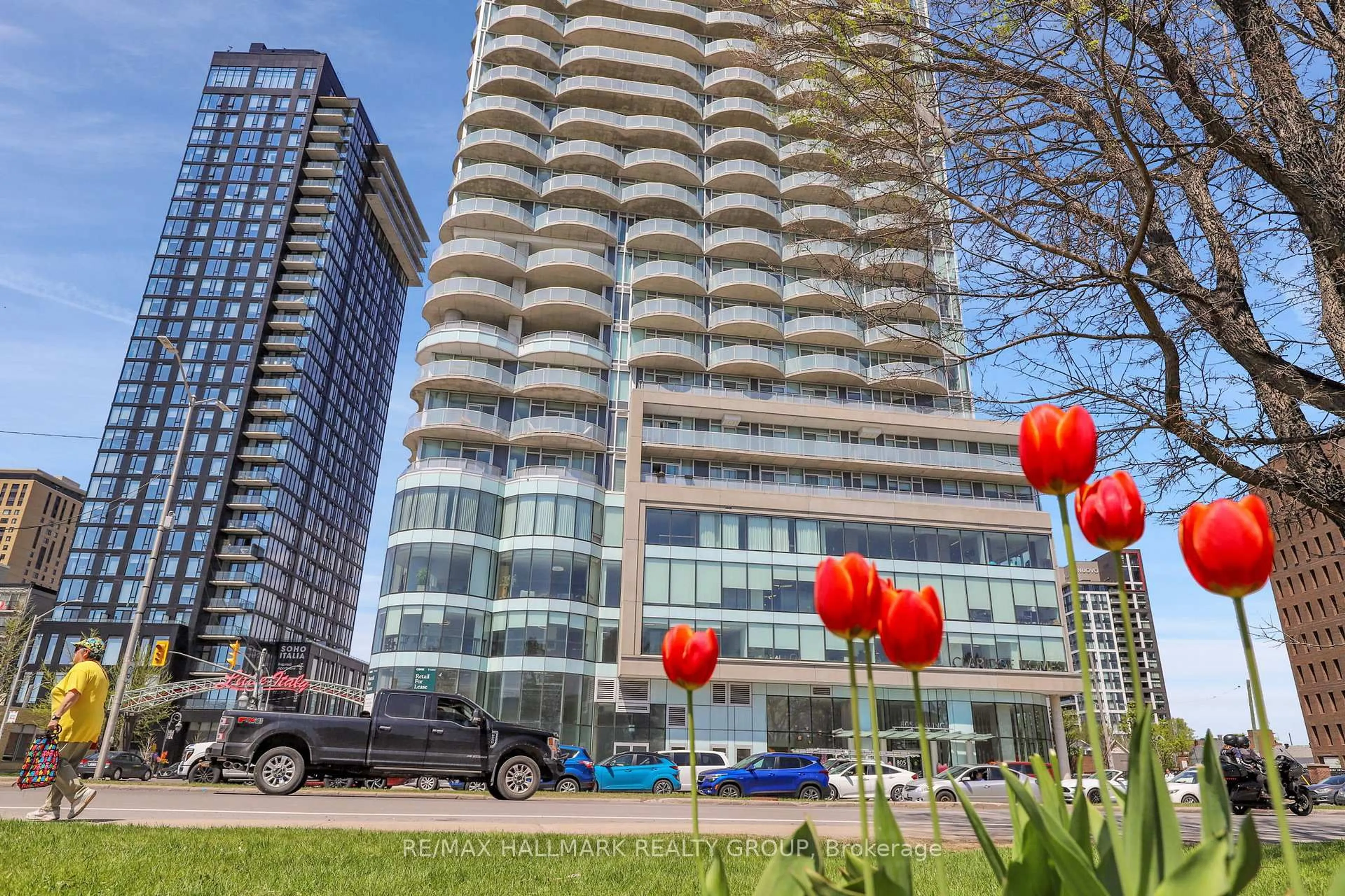 Patio, unknown for 805 CARLING Ave #3304, Ottawa Ontario K1Z 7L1
