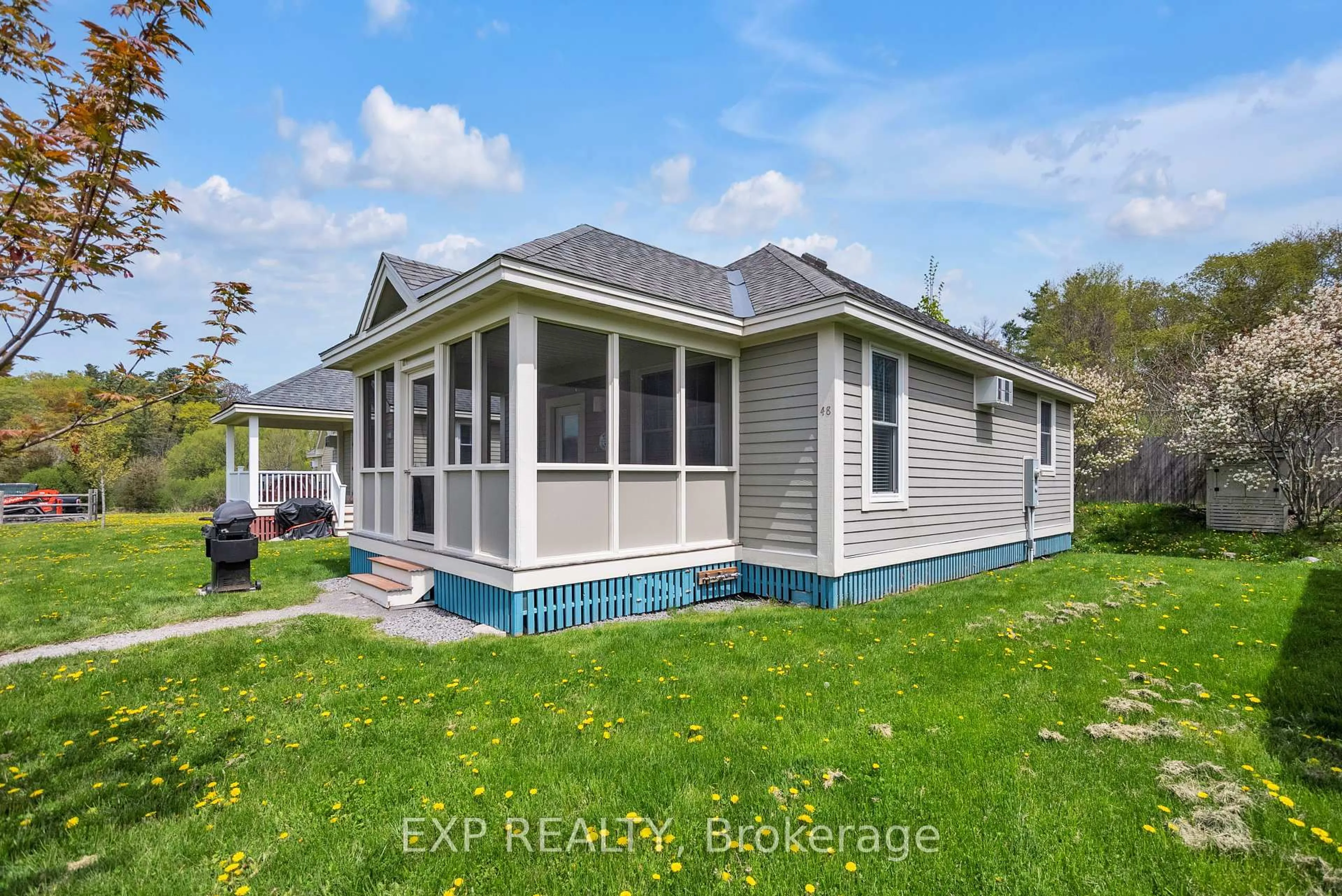 Home with vinyl exterior material, water/lake/river/ocean view for 48 Meadowview Lane, Prince Edward County Ontario K0K 1P0