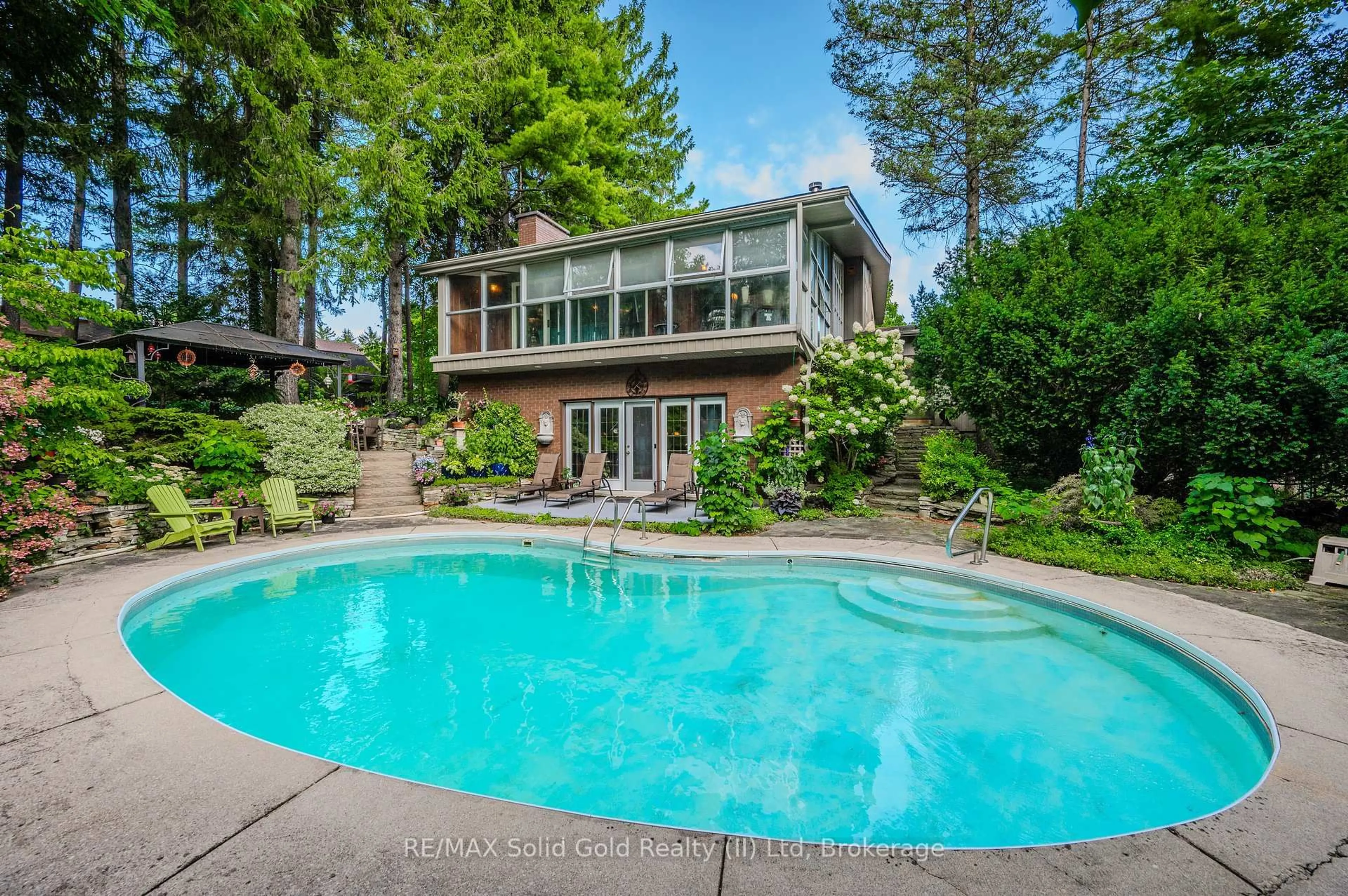Pool for 111 Grandview Dr, Woolwich Ontario N0B 1N0