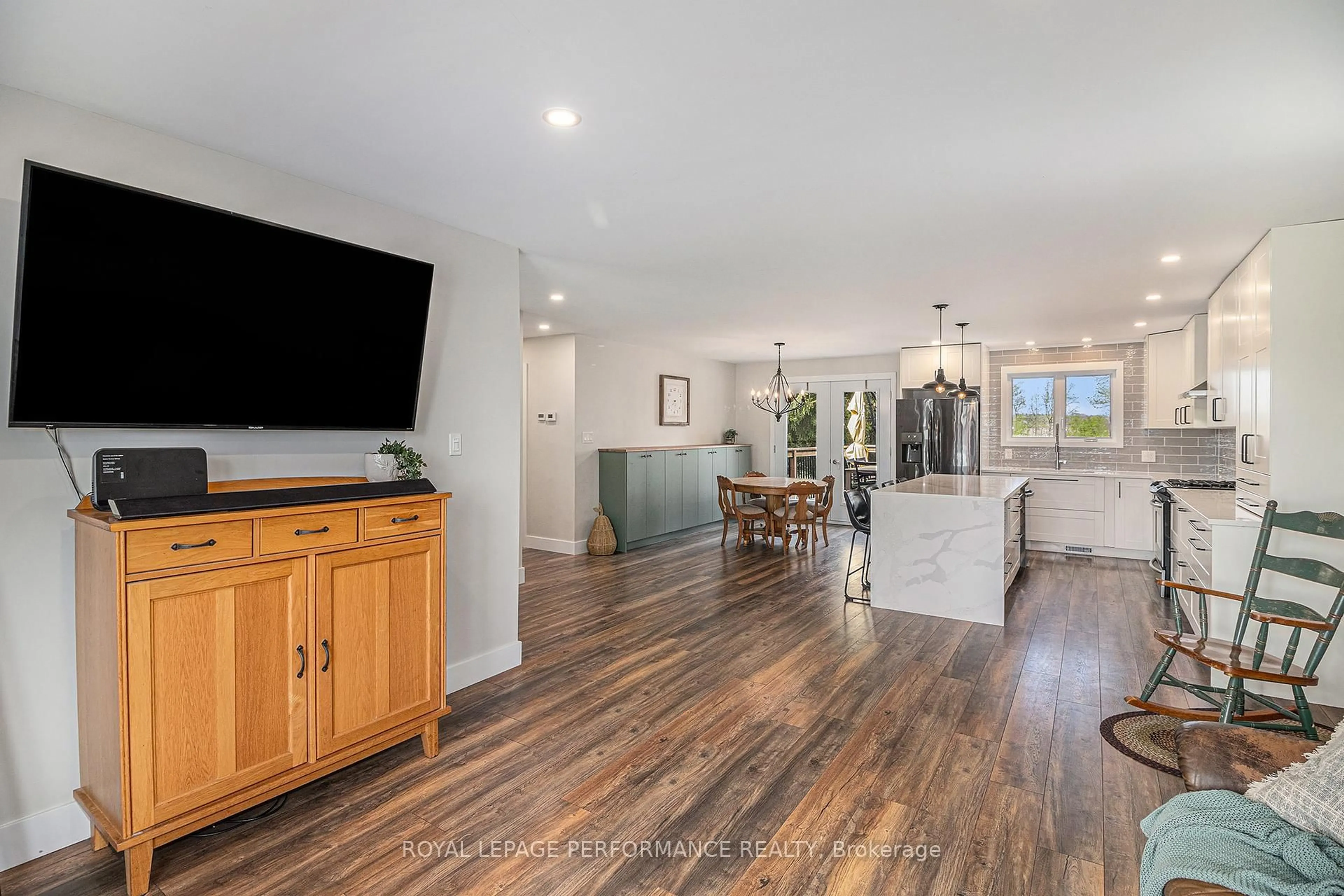 Open concept kitchen, unknown for 570 county road 9 Rd, Alfred and Plantagenet Ontario K0B 1L0