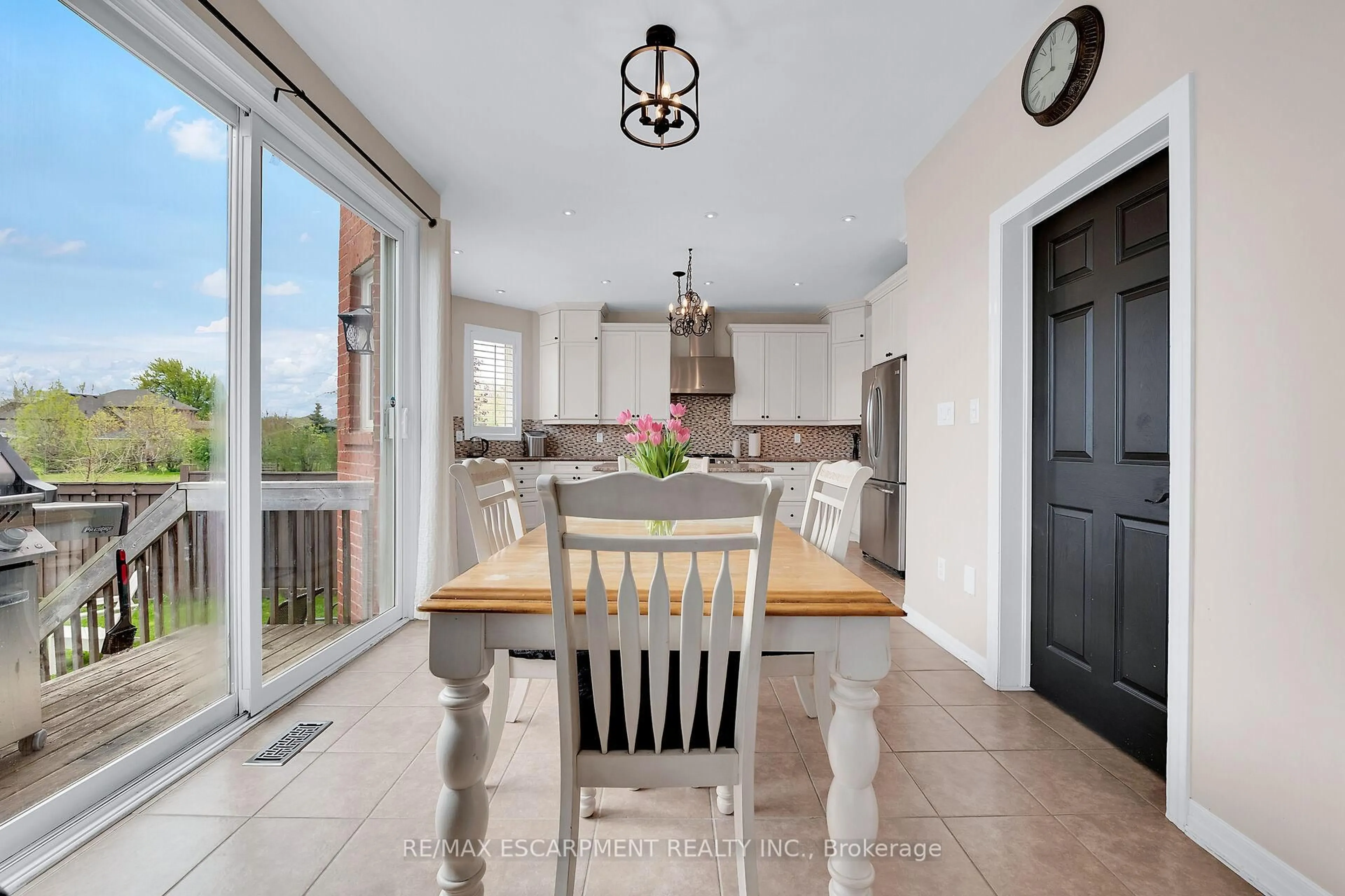 Open concept kitchen, ceramic/tile floor for 56 Nanaimo Cres, Hamilton Ontario L8E 0C9