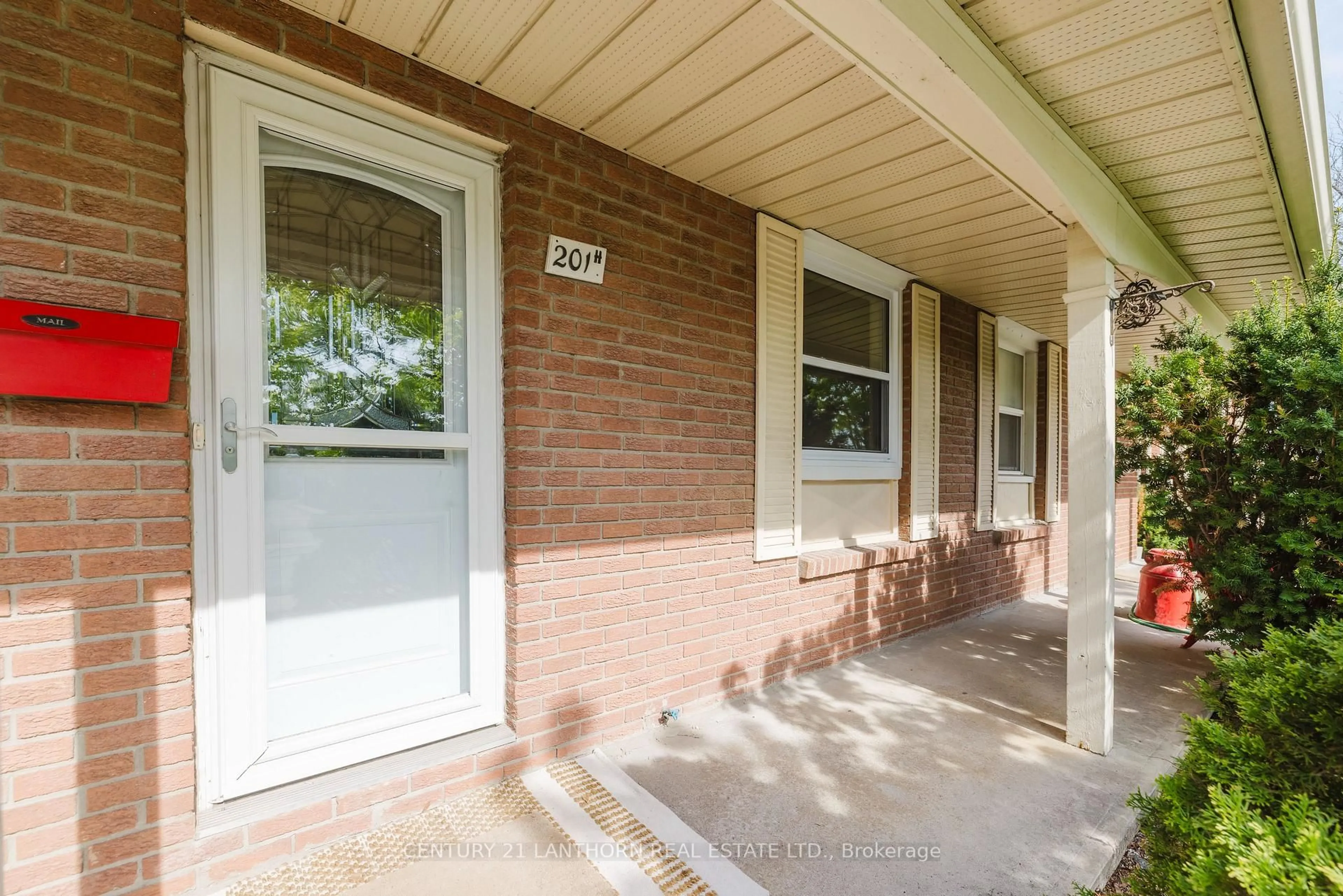 Home with brick exterior material, street for 201 North Park St #H, Belleville Ontario K8P 4T9