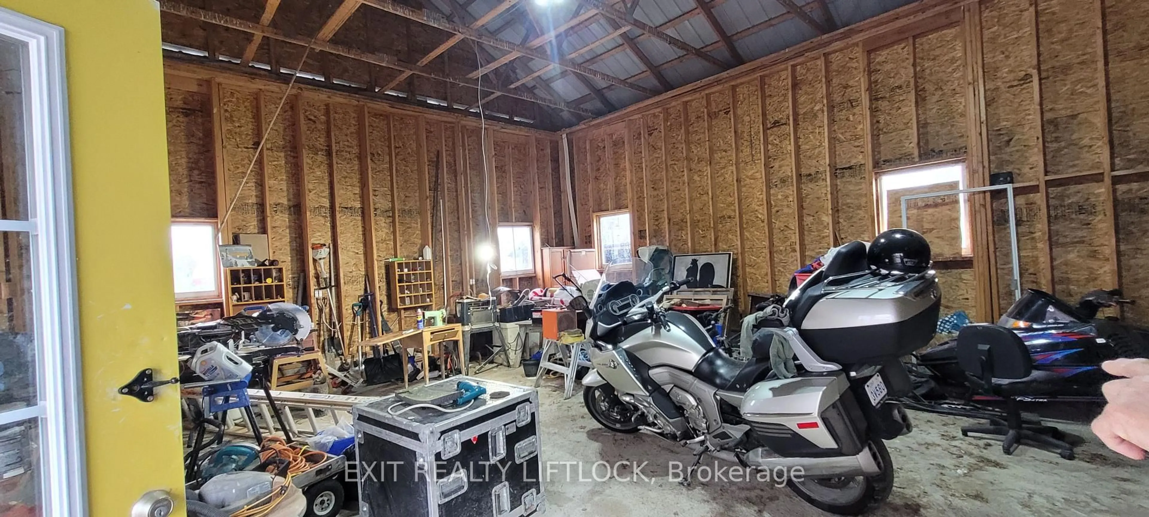 Indoor garage for 2917 County Road 38 N/A, Douro-Dummer Ontario K0L 3A0