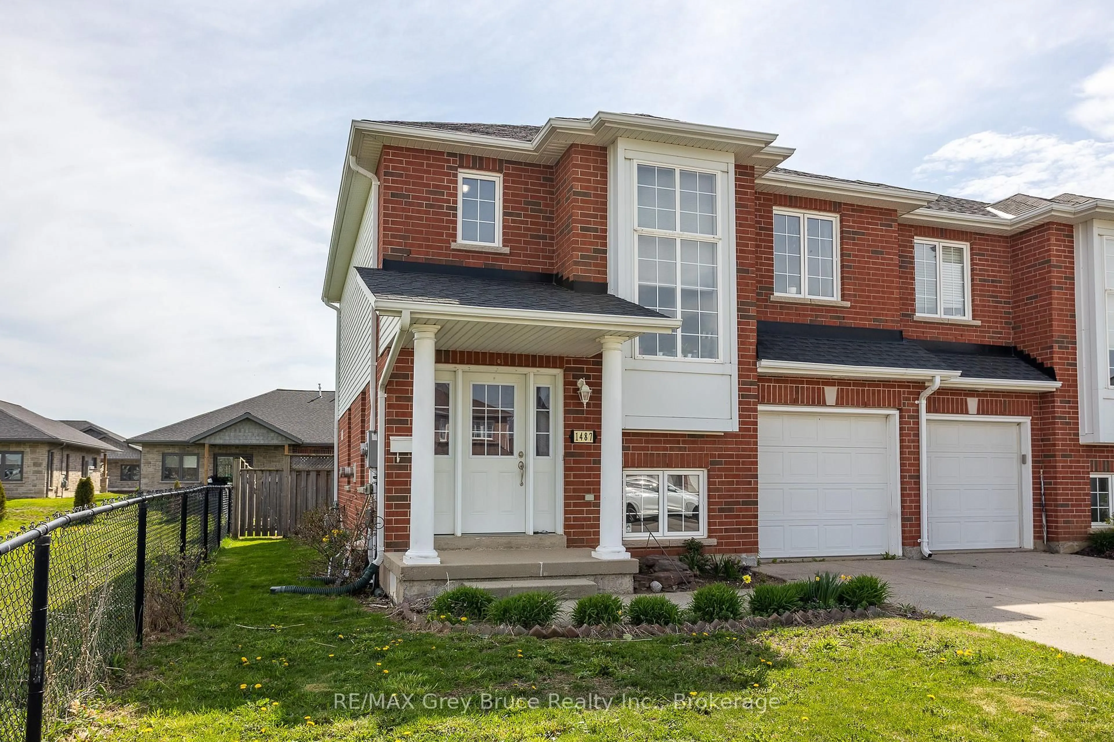 Home with brick exterior material, street for 1487 14th Ave, Owen Sound Ontario N4K 0A1