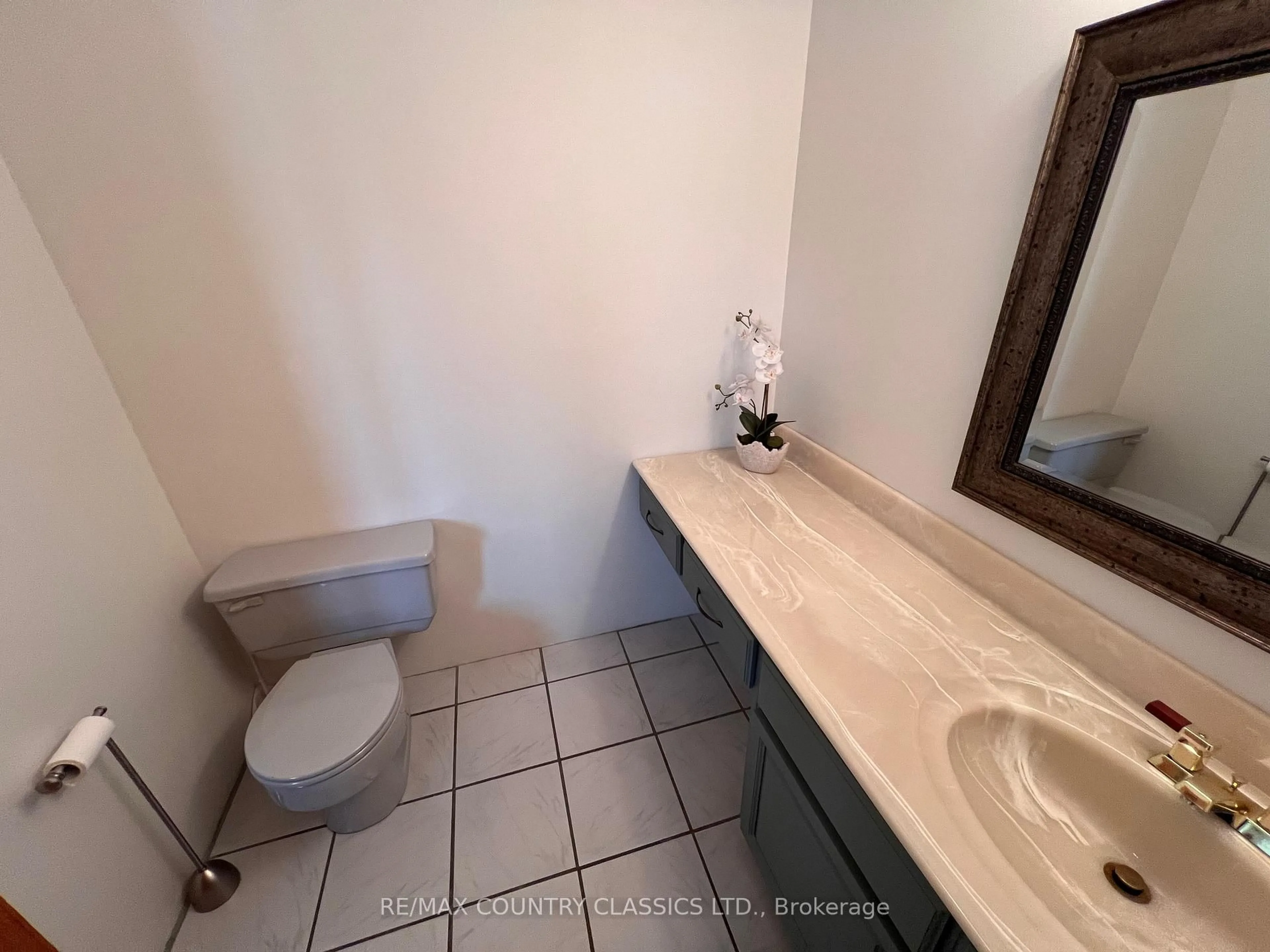 Standard bathroom, unknown for 11 Golfview Dr, Bancroft Ontario K0L 1C0