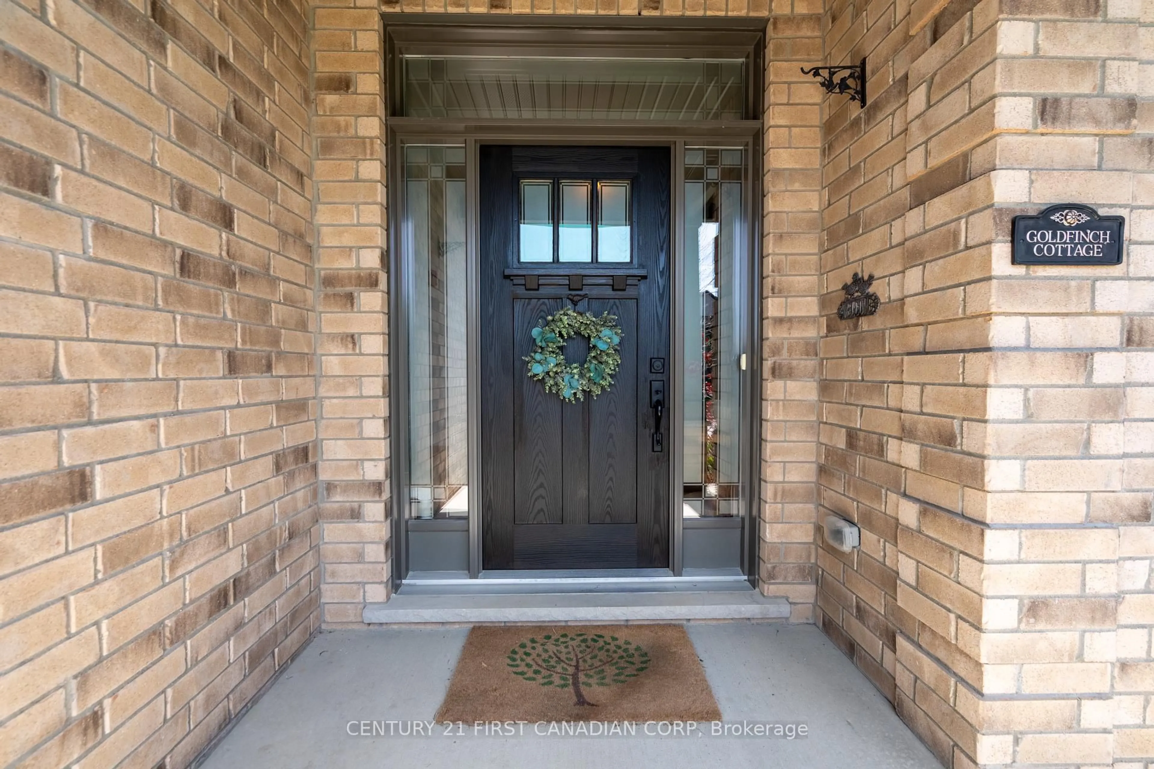 Indoor entryway for 302 Songbird Lane, Middlesex Centre Ontario N0M 2A0