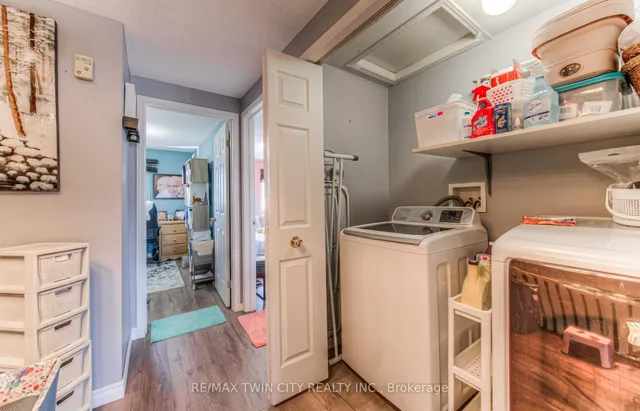 Additional property image - 86 Rochefort St