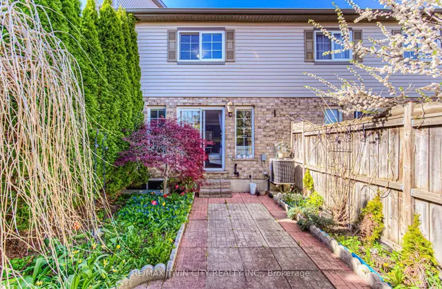Additional property image - 86 Rochefort St