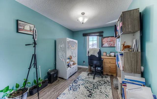 Additional property image - 86 Rochefort St
