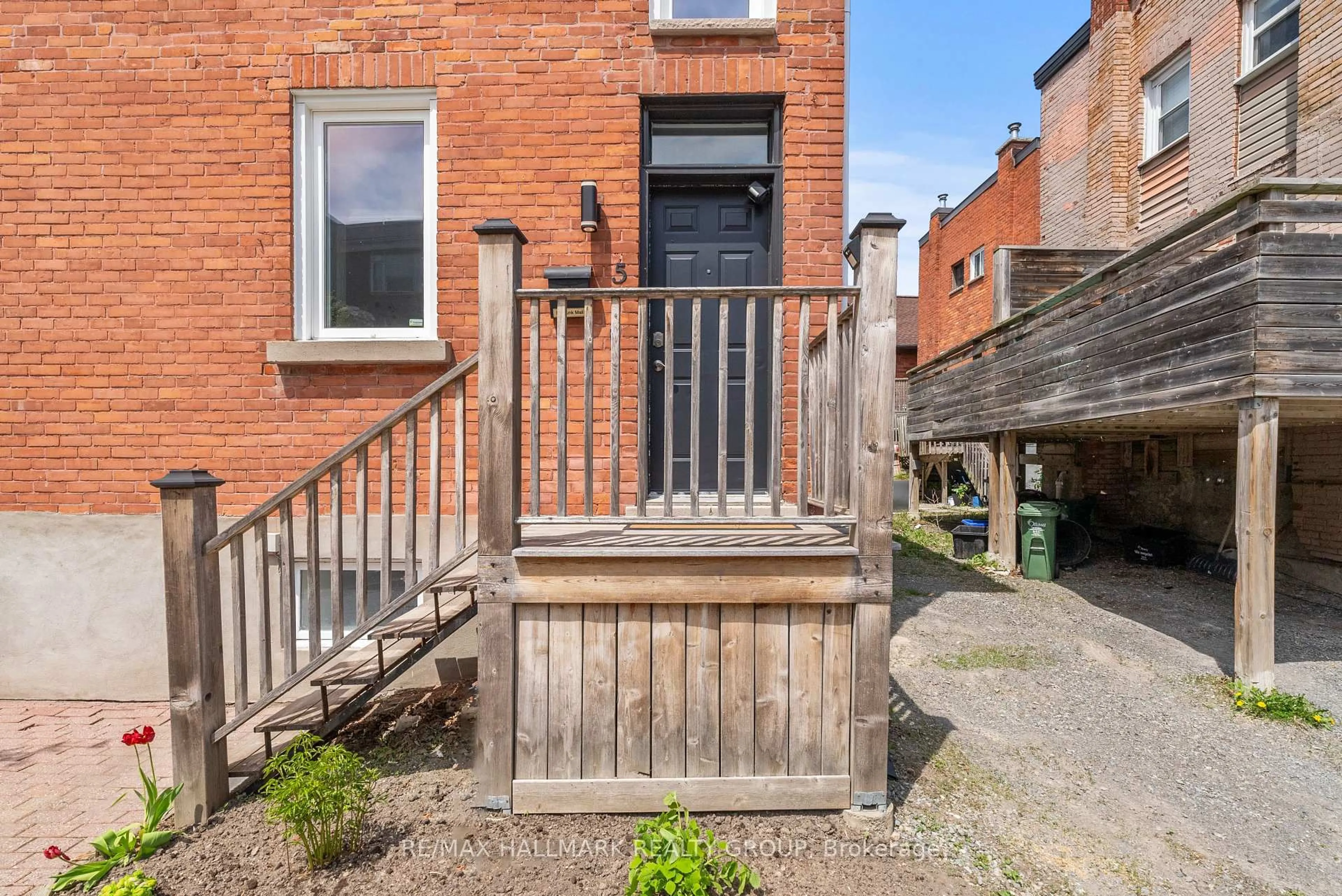 Patio, street for 5 Holmwood Ave, Ottawa Ontario K1S 2N9