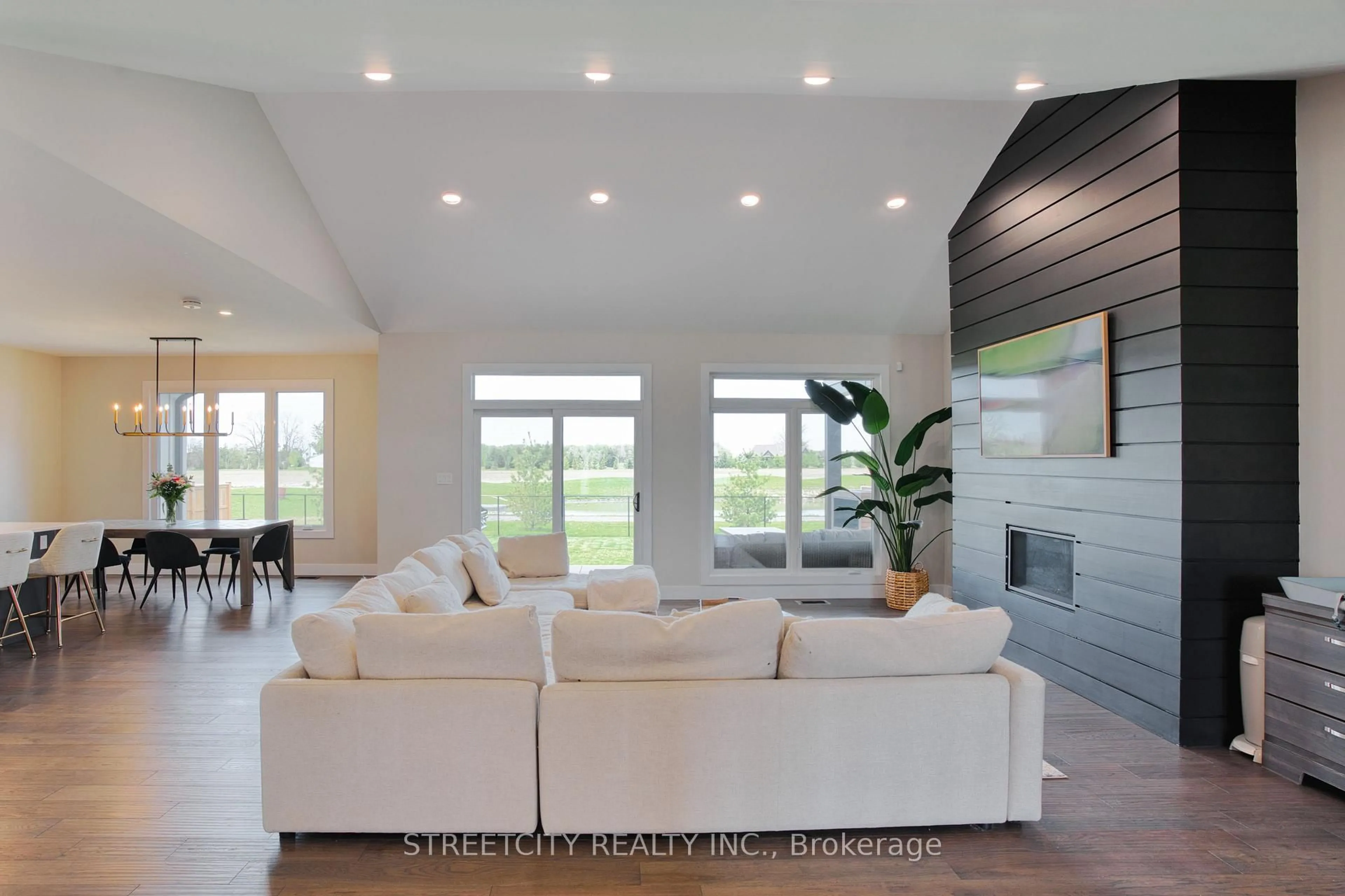 Living room with furniture, unknown for 296 Nancy St, Dutton/Dunwich Ontario N0L 1J0
