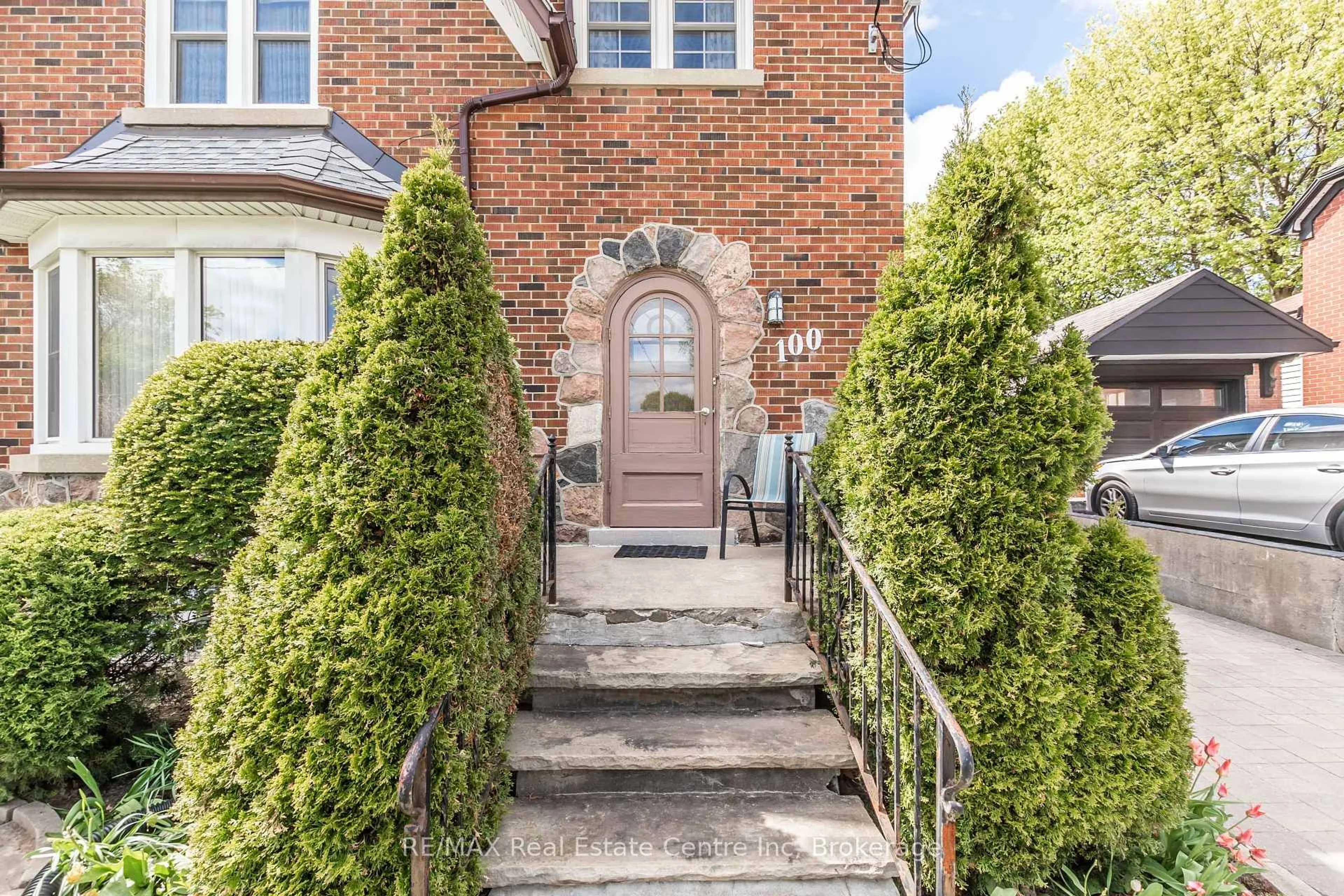 Home with brick exterior material, street for 100 Borden Ave, Kitchener Ontario N2H 3J4